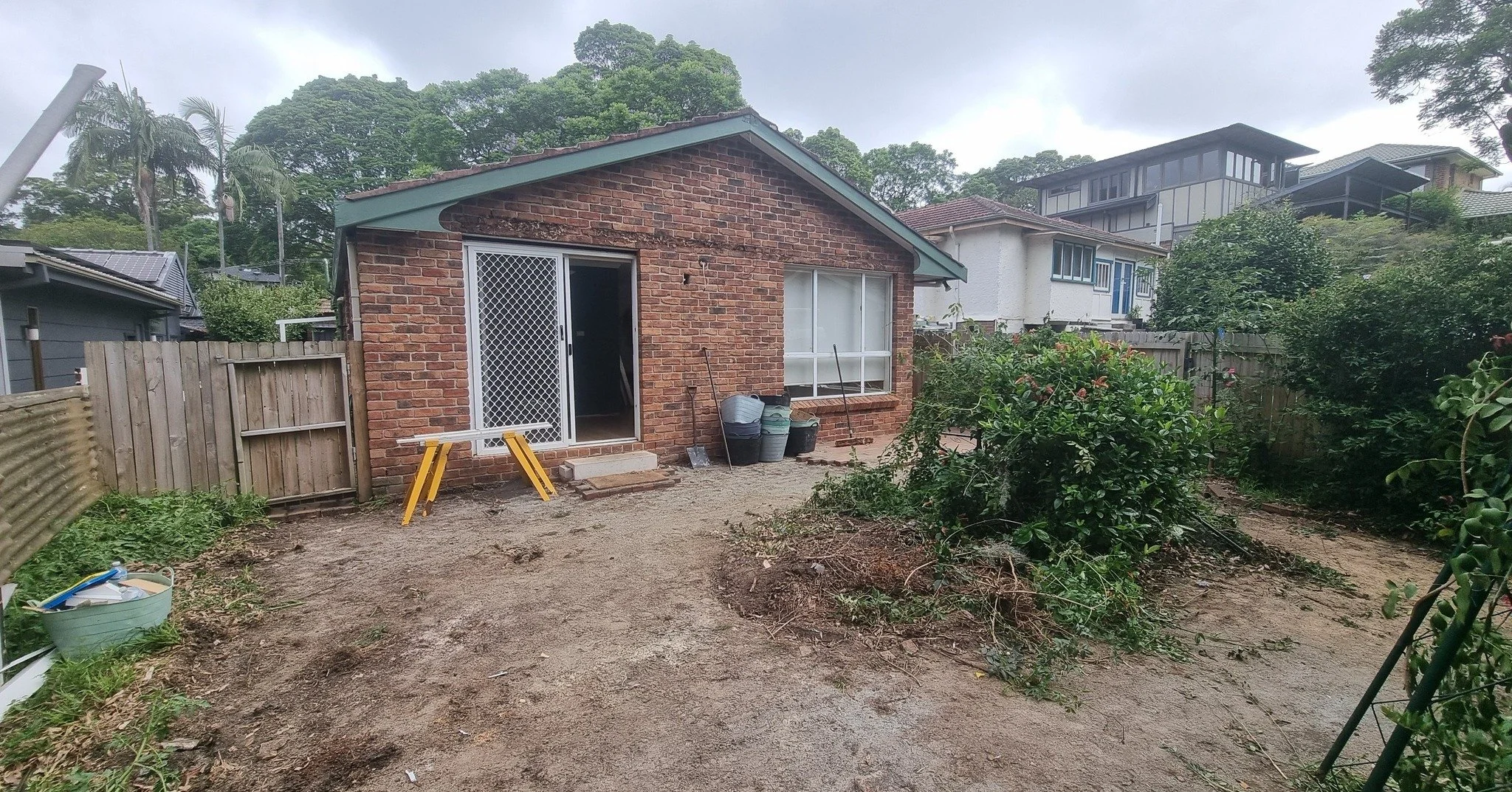 🌿 Before the Build &ndash; Lane Cove Project

Here&rsquo;s where it all started &mdash; a bush-filled, untouched space full of potential.

This Lane Cove site is now being transformed into something truly special. At Shore Can Construction, we love 