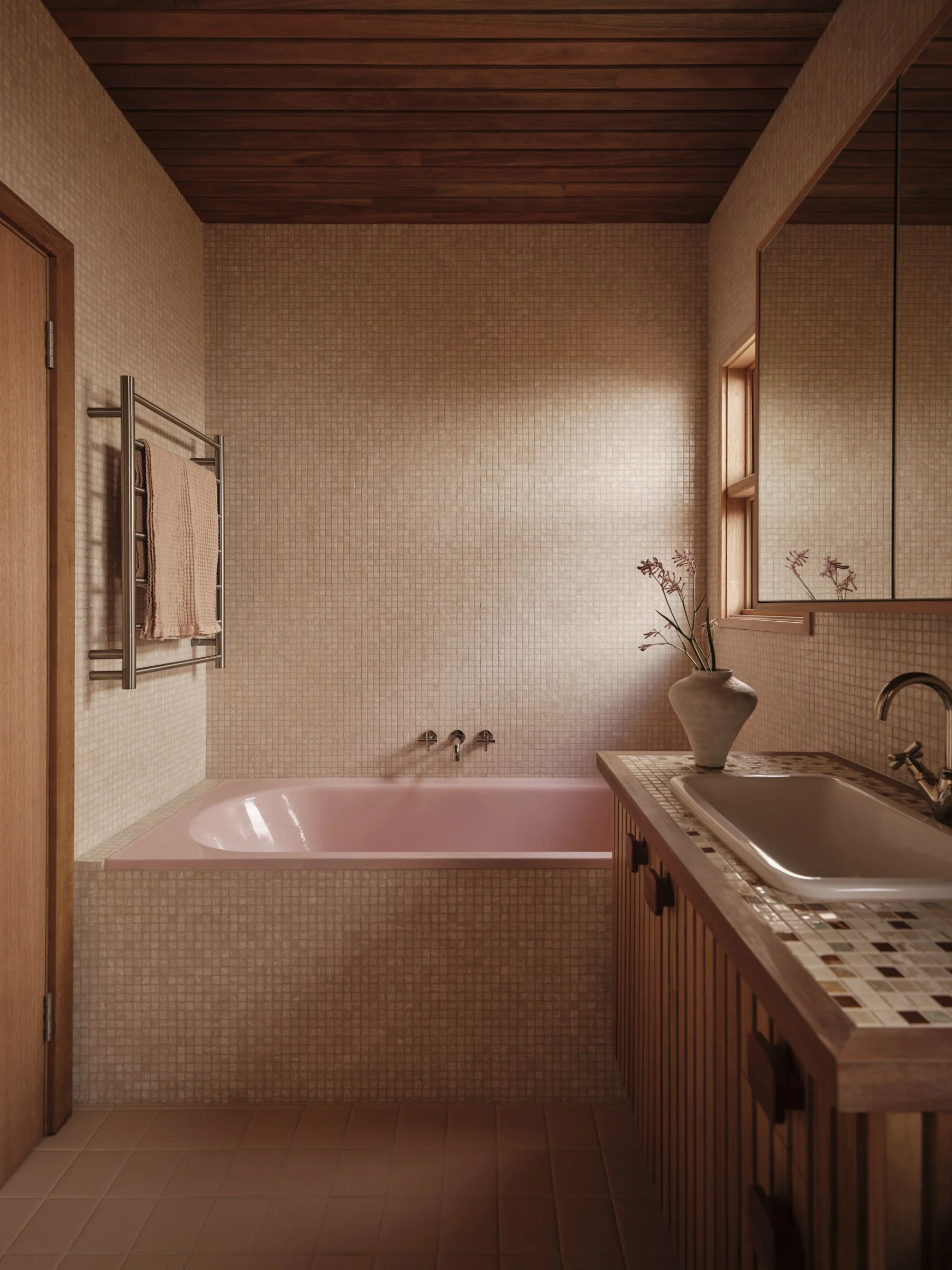 Newport House - Five Foot One0107 1.jpg