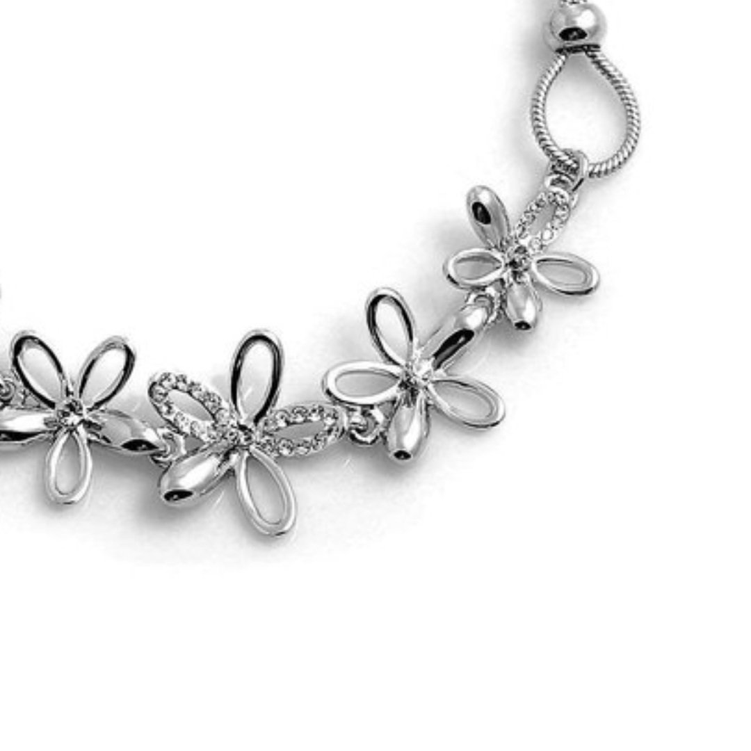 Lily+Bracelet+Closeup+%282%29.jpg
