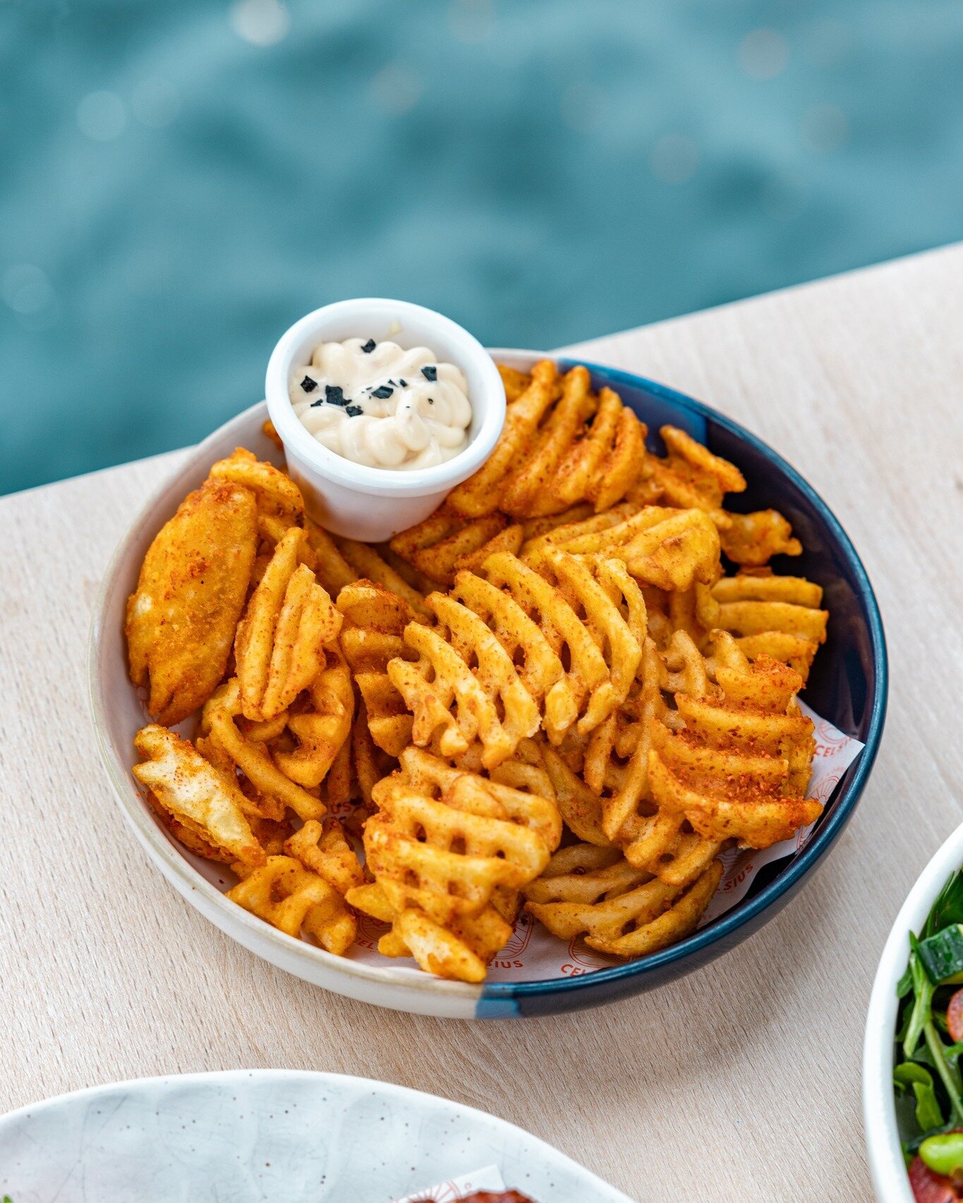 The best things in life are fried! 🍟

Our Togarashi Waffle Fries are the perfect companion when you're feeling snacky. 

#CelsiusCoffeeCo

#sydneycoffee #sydneycafe #coffeeshop #cafes #waterviews #sydneybrunchspots #sydneyfoodshare #sydneybrunch #br