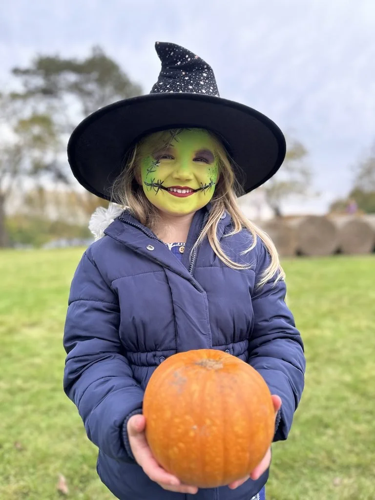 hallcourt-farm-halloween-trail-berkshire-girl-witch-pumpkin-768w.jpg