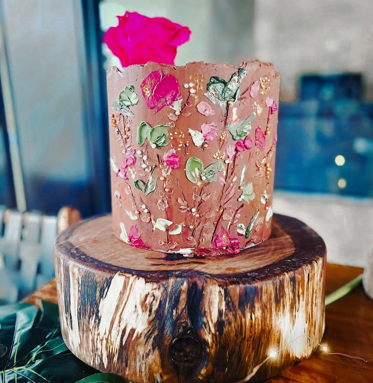 Beautiful  birthday cake inspired by the mountain blooms 🌸🪻🌸

#birthdaycake. #mountainflower