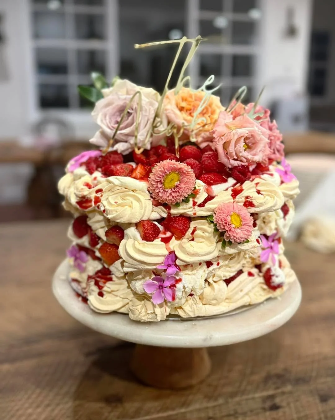 So much fun love a wedding cake pav ❤️❤️

#crescenthead #pav #cakelove