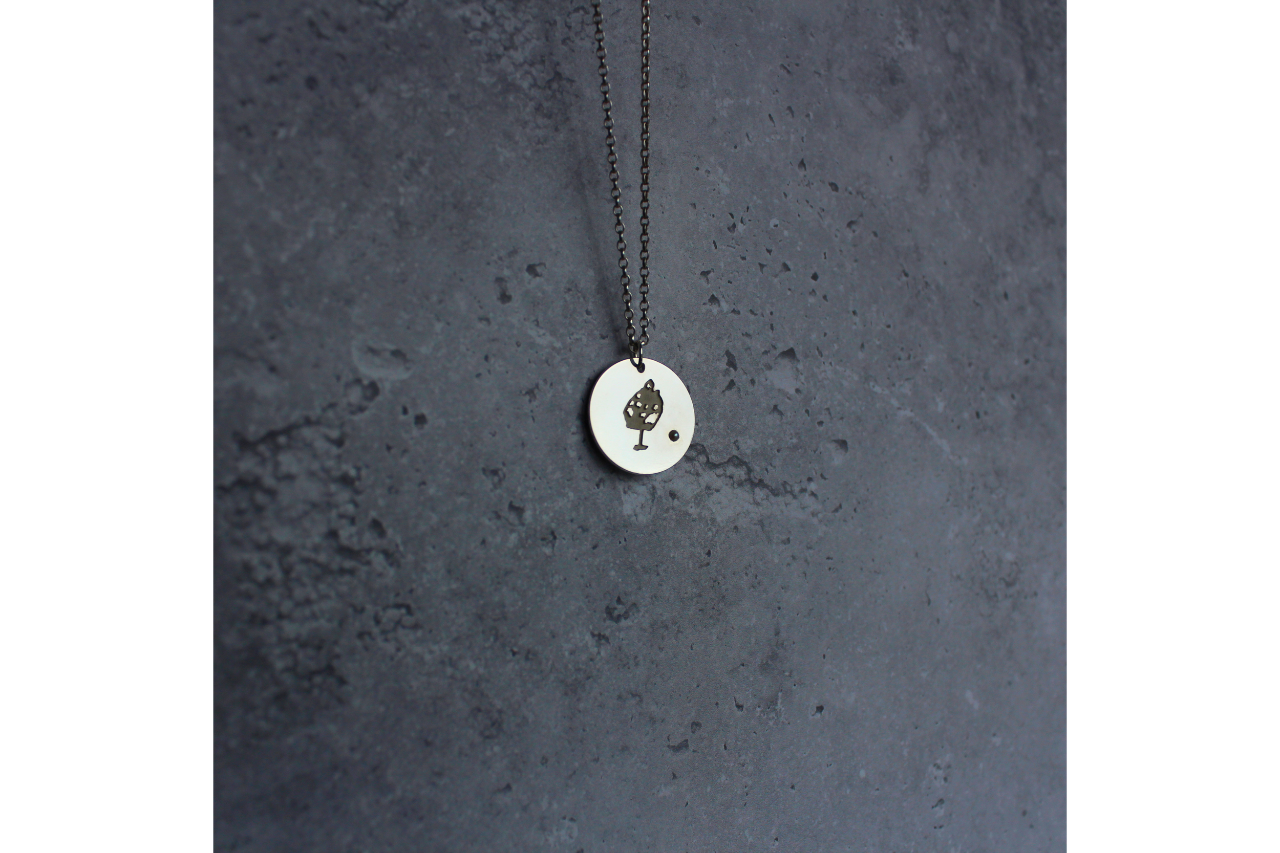 Anne Boleyn Illustration Pendant Pearl Sterling Silver.png