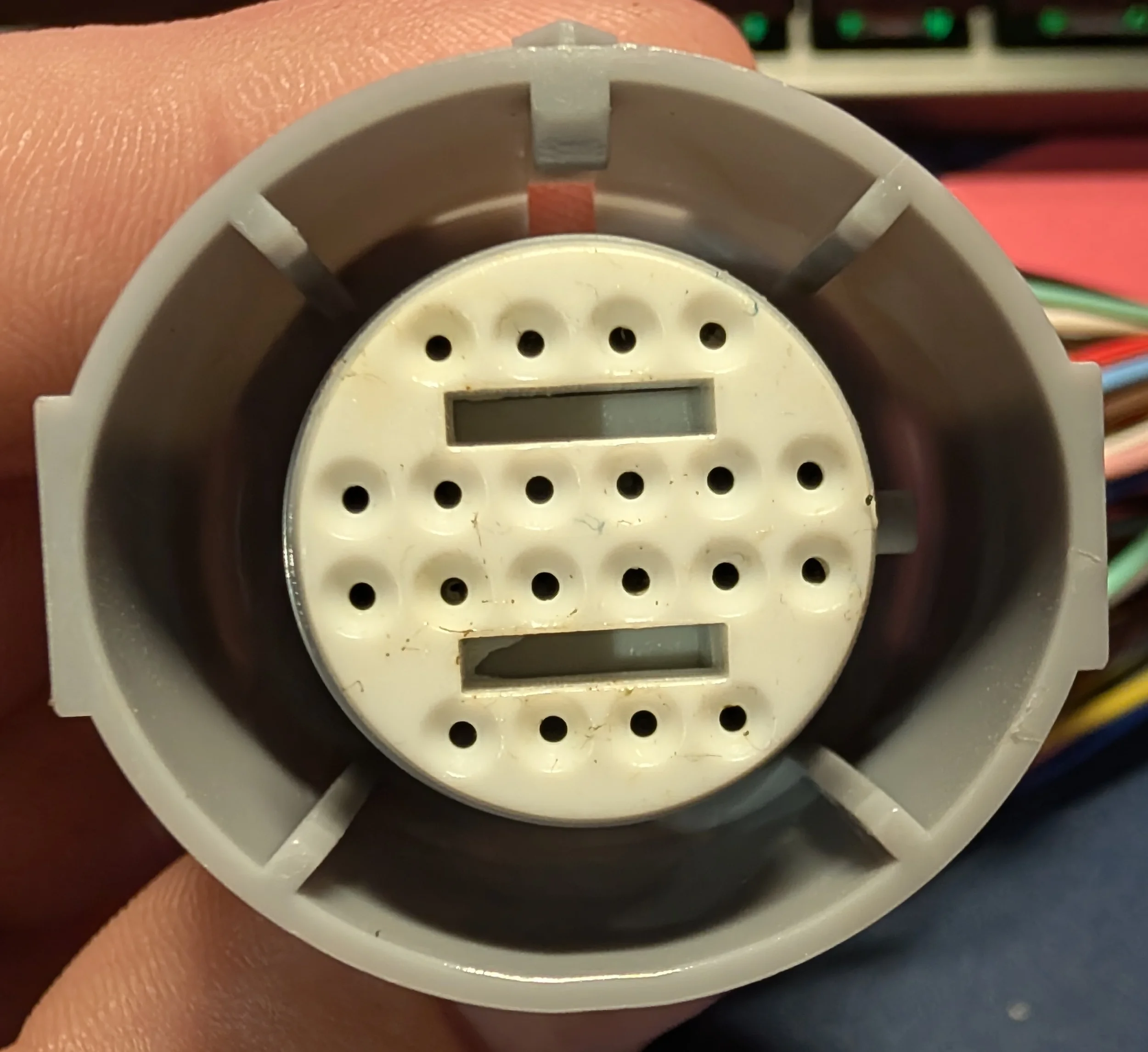 4L60E transmission connector front view showing pin locations