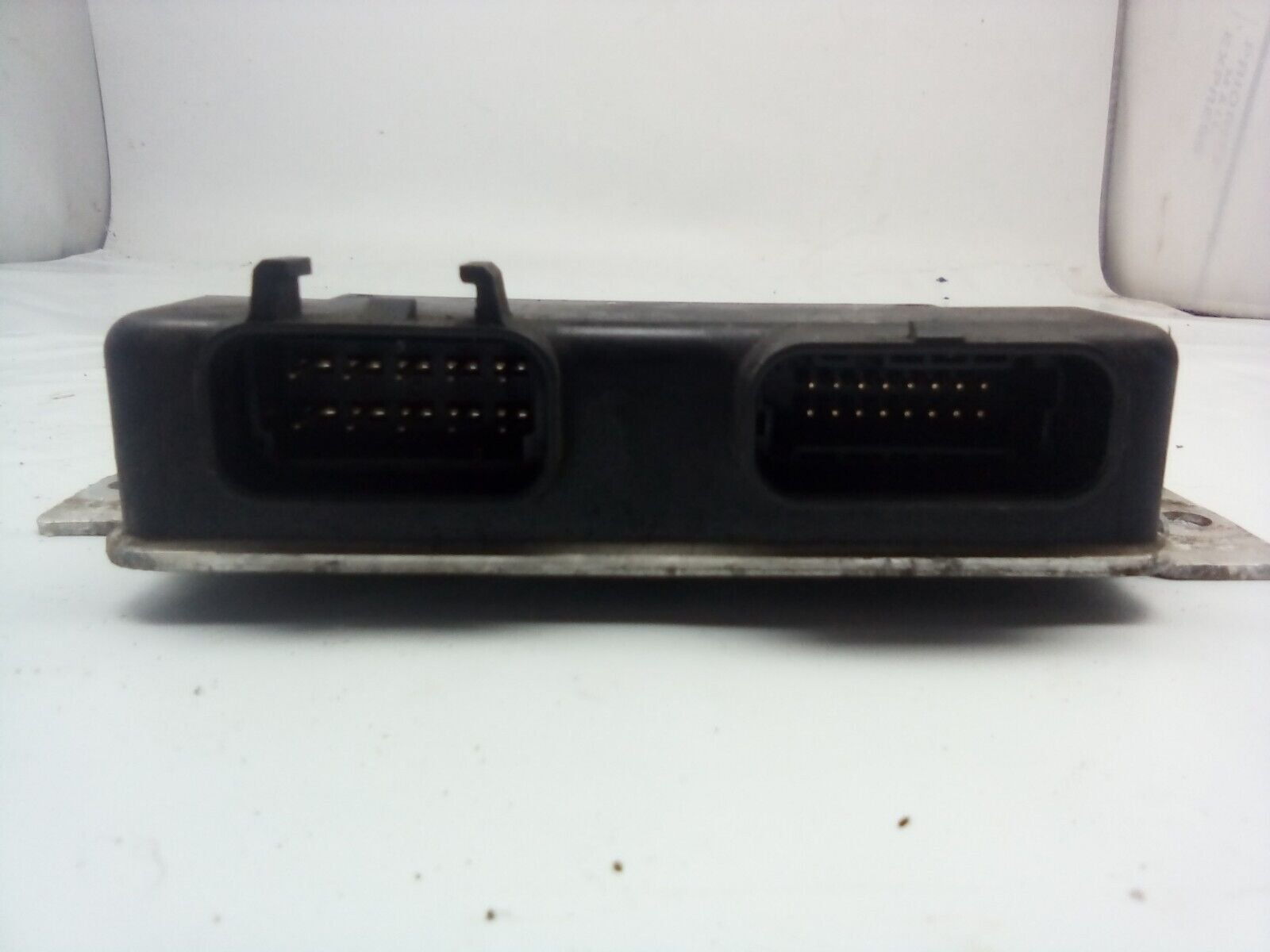 GM TAC module 2003-2007 with metal mounting bracket