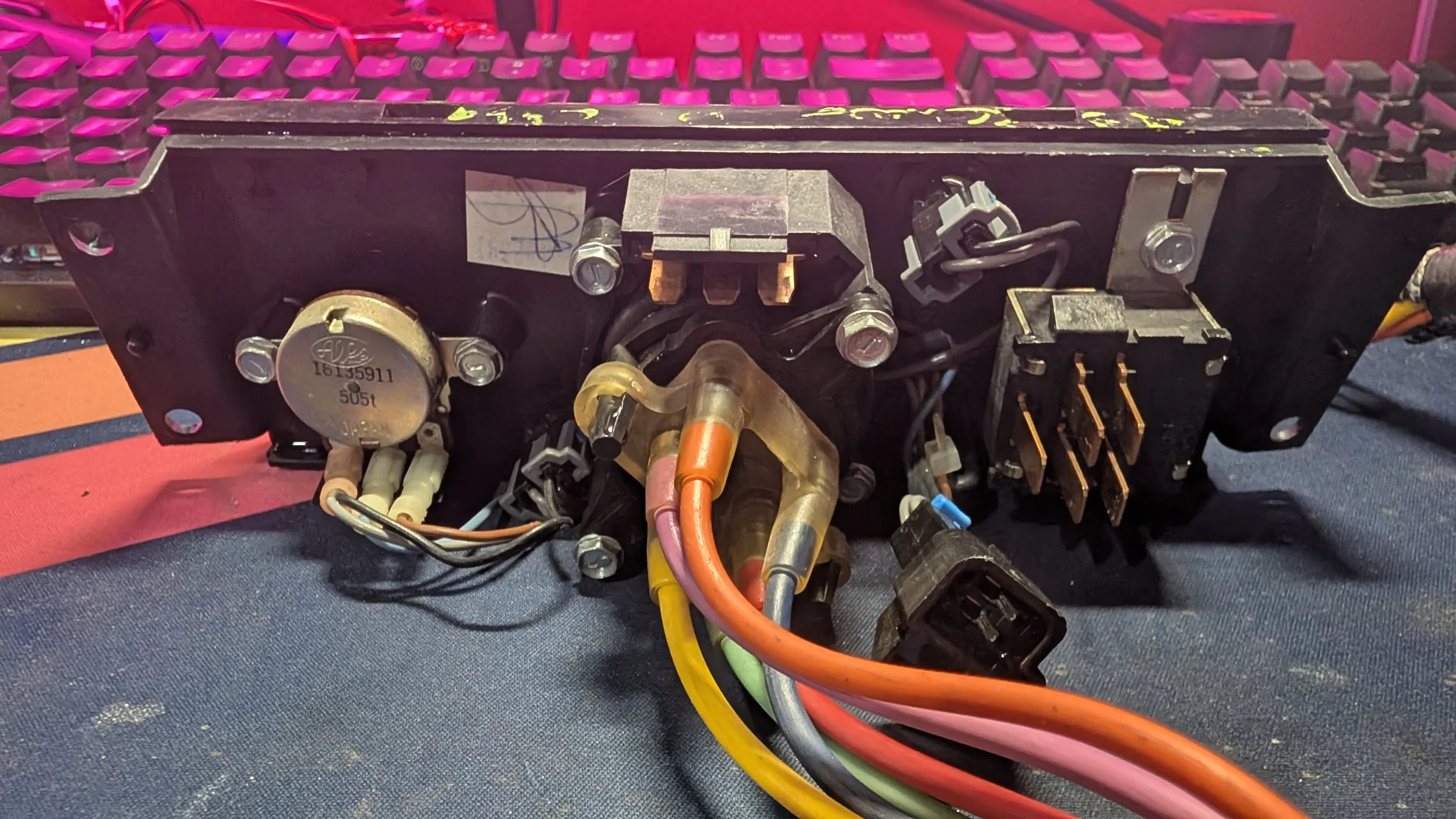 1991-1996 Chevy Beretta Corsica HVAC control panel