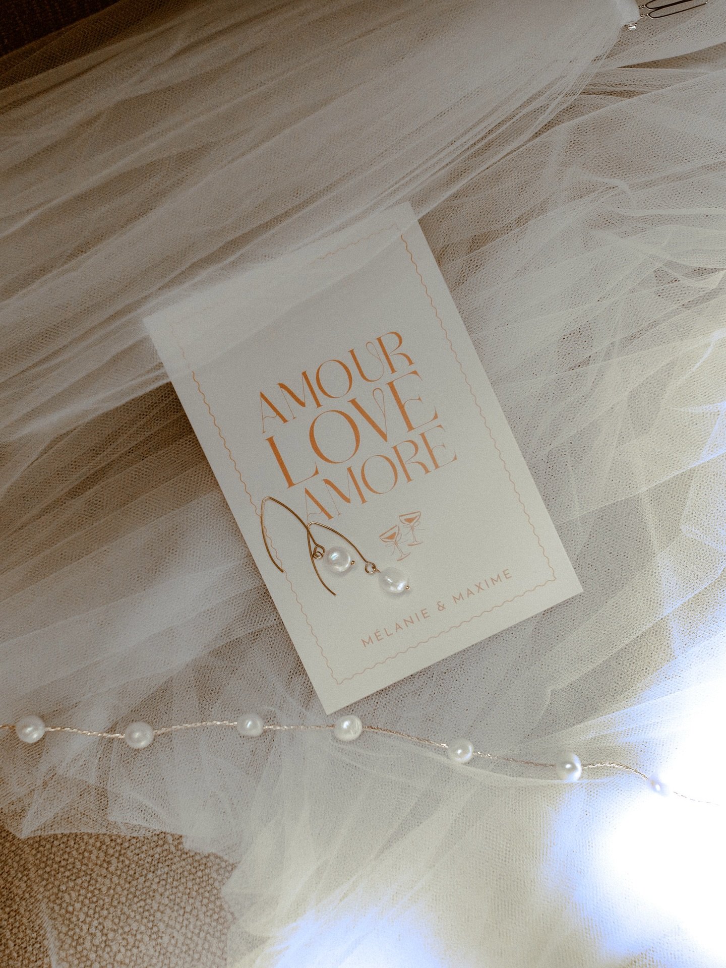 🤍 d&eacute;tails des pr&eacute;paratifs de M &amp; M

papeterie @lesbanditspapers ⚡️
work for @lesbanditsevents