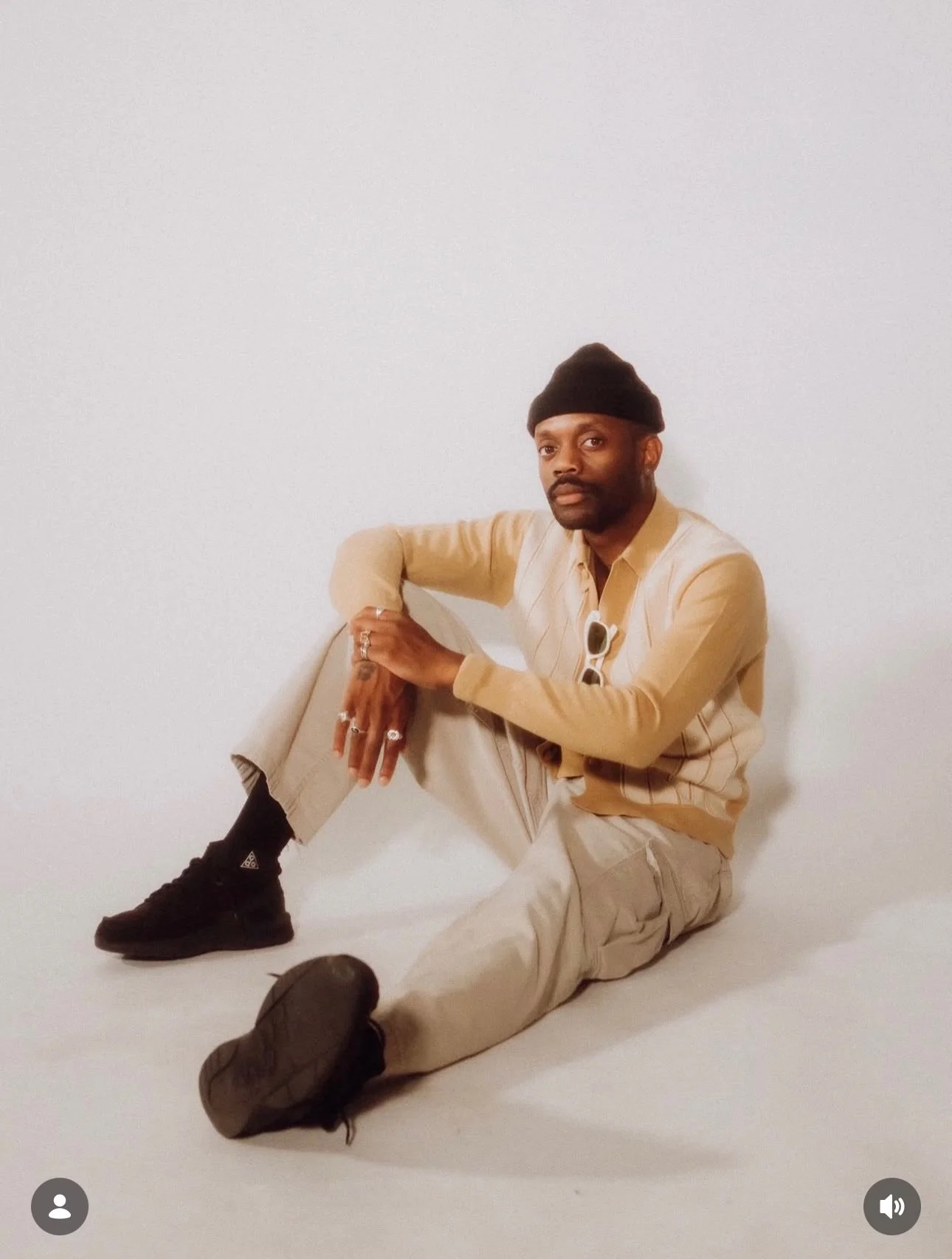 Bella of @valentinevintage_ will be joining us for the very first time on March 20 + 21 and we absolutely LOVE her thoughtful, beautifully shot collections spanning the 1930s to 1980s. You&rsquo;ll find Valentine on the Gallery Floor.

Getting excite