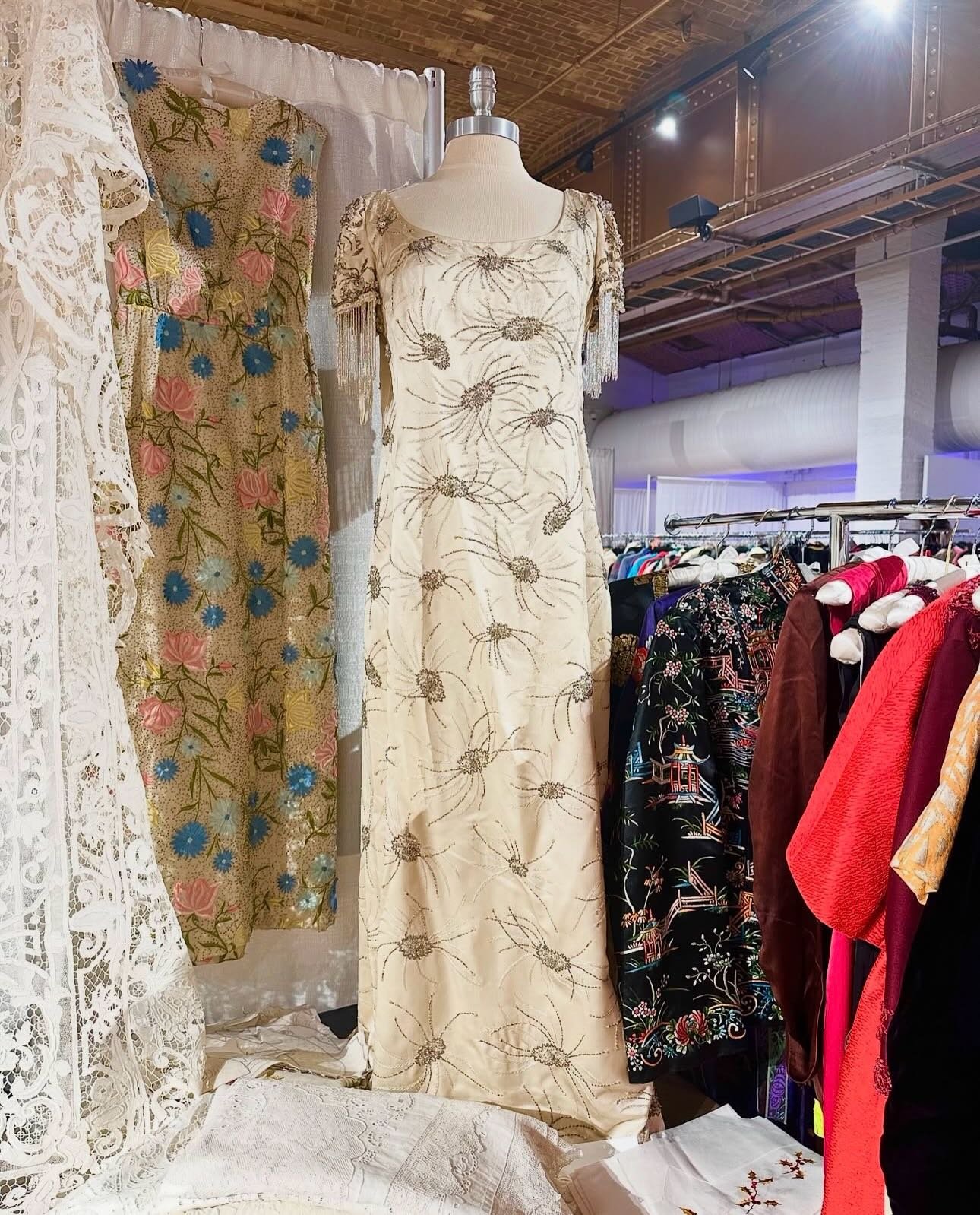 Flashbacks to NYC shows past ❤️&zwj;🔥 We&rsquo;re BACK very SOON! Thank you to all our ticket buyers, get yours at the link in bio.

MARCH 20 + 21
The Altman Building
Friday, 1-4pm Early Bird Admission 40.00
Friday, 4-8pm General Admission 20.00
Sat