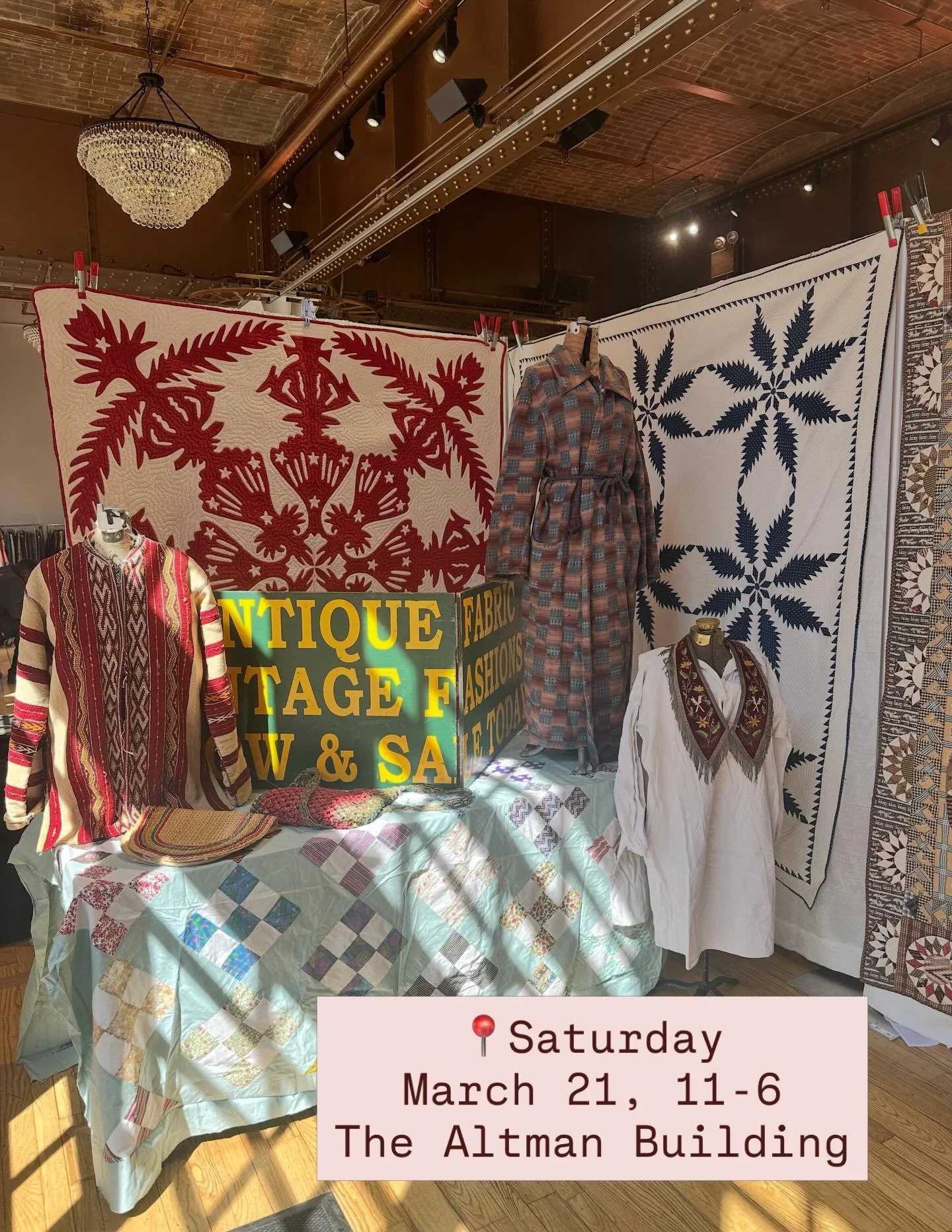 TODAY, March 21, 11-6pm 🗽 ANTIQUE &amp; VINTAGE SHOW, @thealtmanbuilding 

Tickets for today at link in bio or at the door, 20.00 🎟️
{10.00 with student ID}

This is the last day to shop the show here in NYC, next stop is Sturbridge MA on May 11 🔜