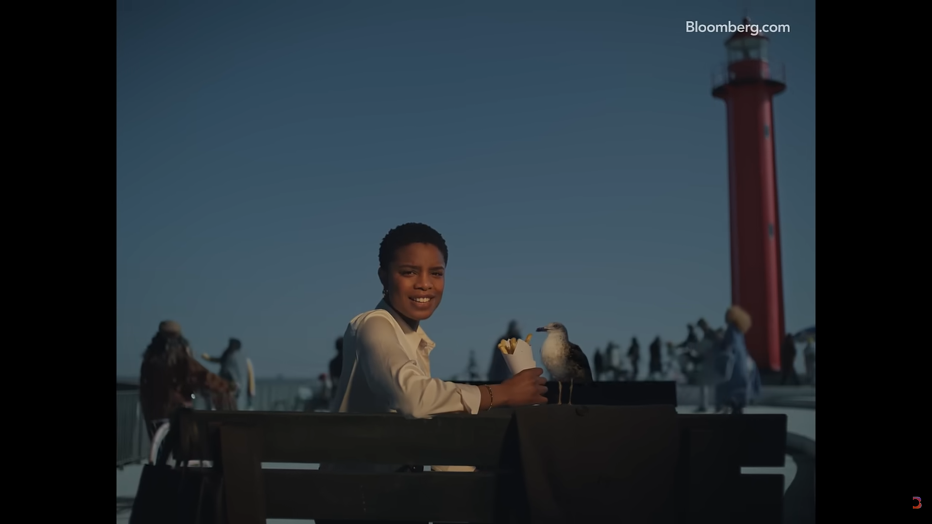 Bloomberg Bird in the Hand | Assistant Editor