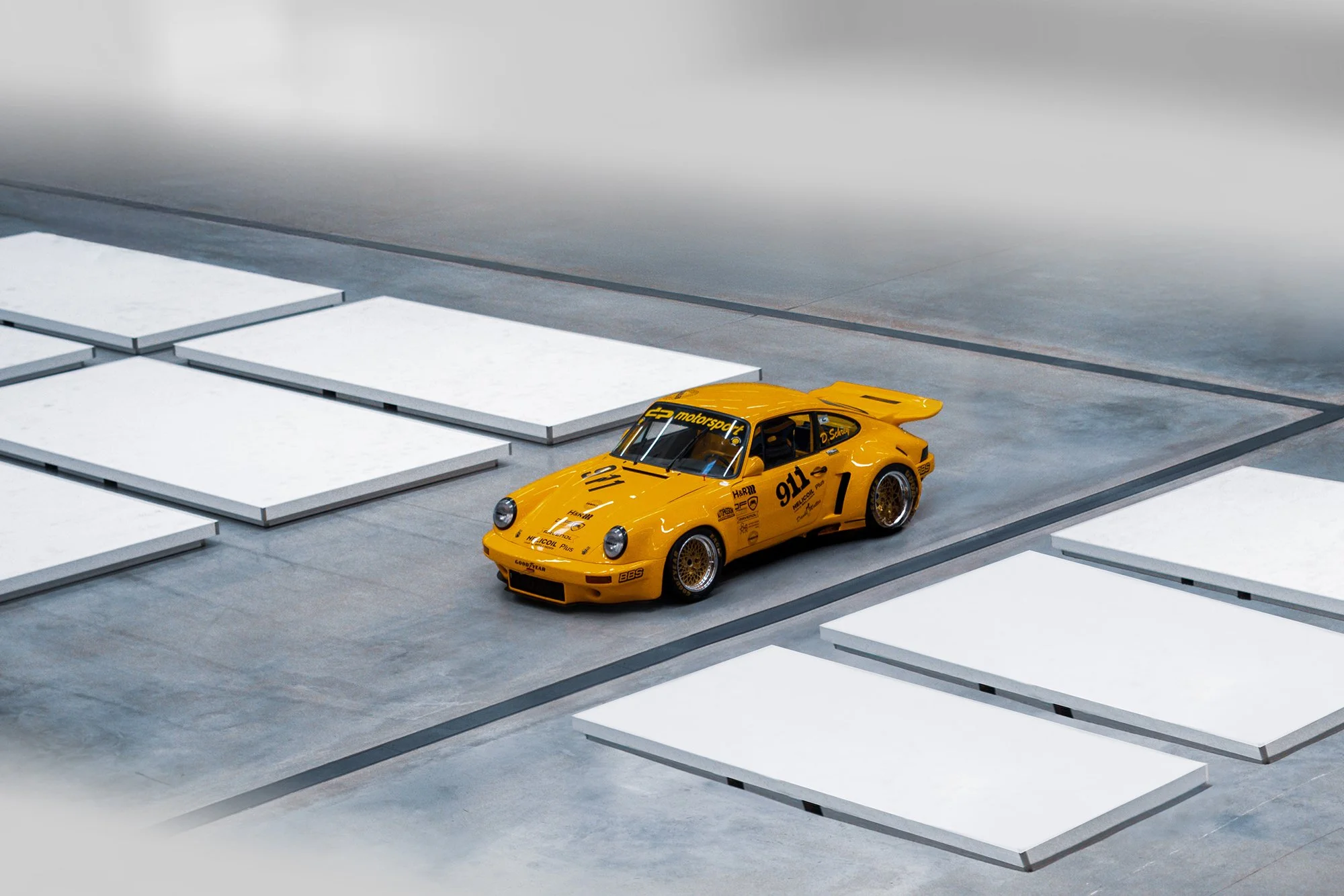 porsche_911_yellow_by_dowiegraphy.jpg