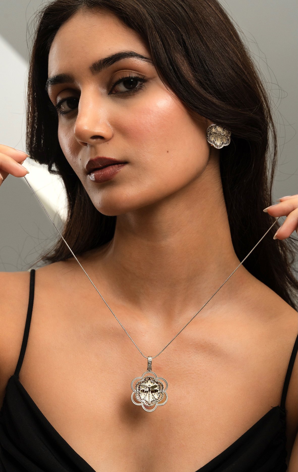 12-04-25_Angela Mia_Livestyle-28.jpeg