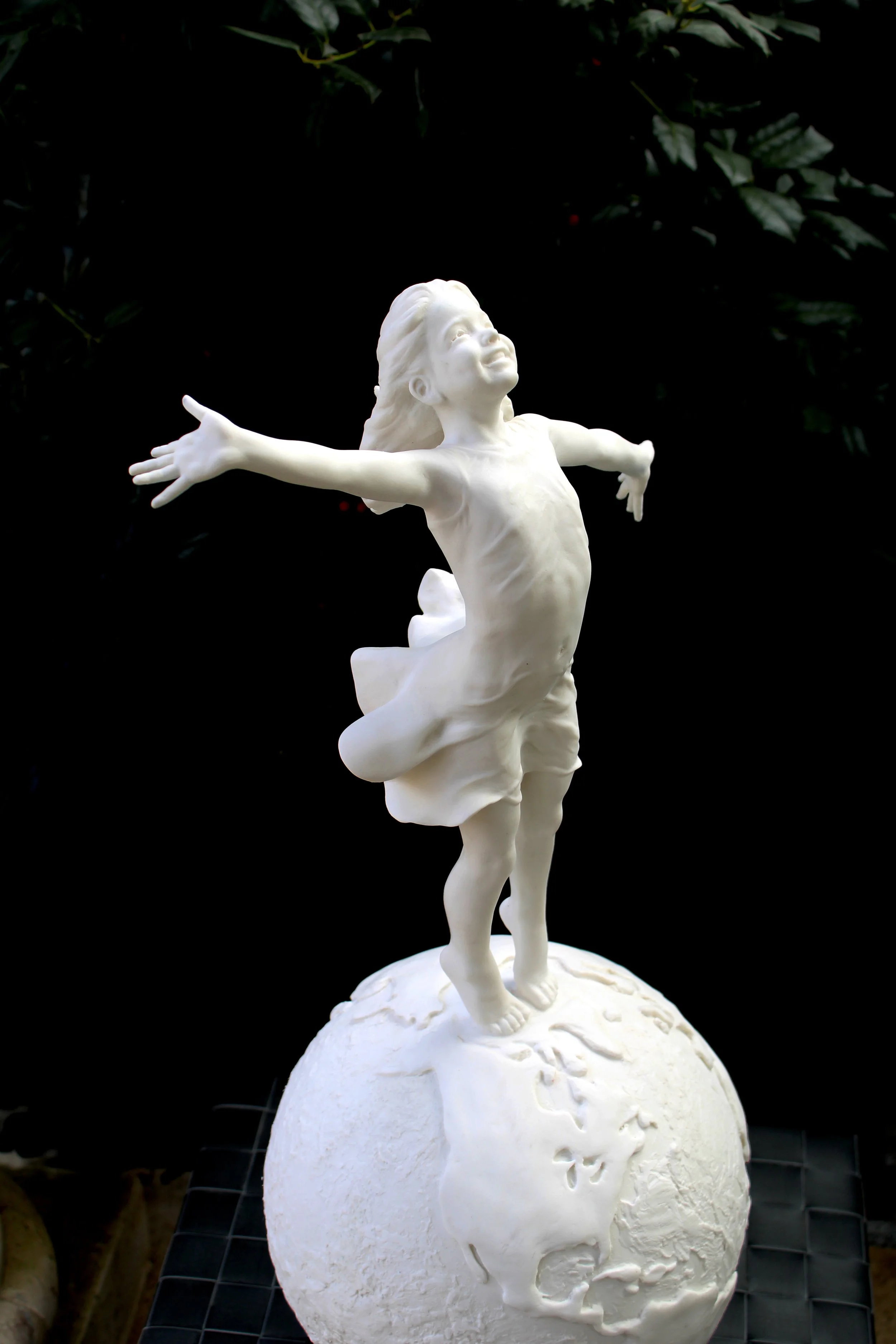 JE white marble 1_3 cu 1.jpeg