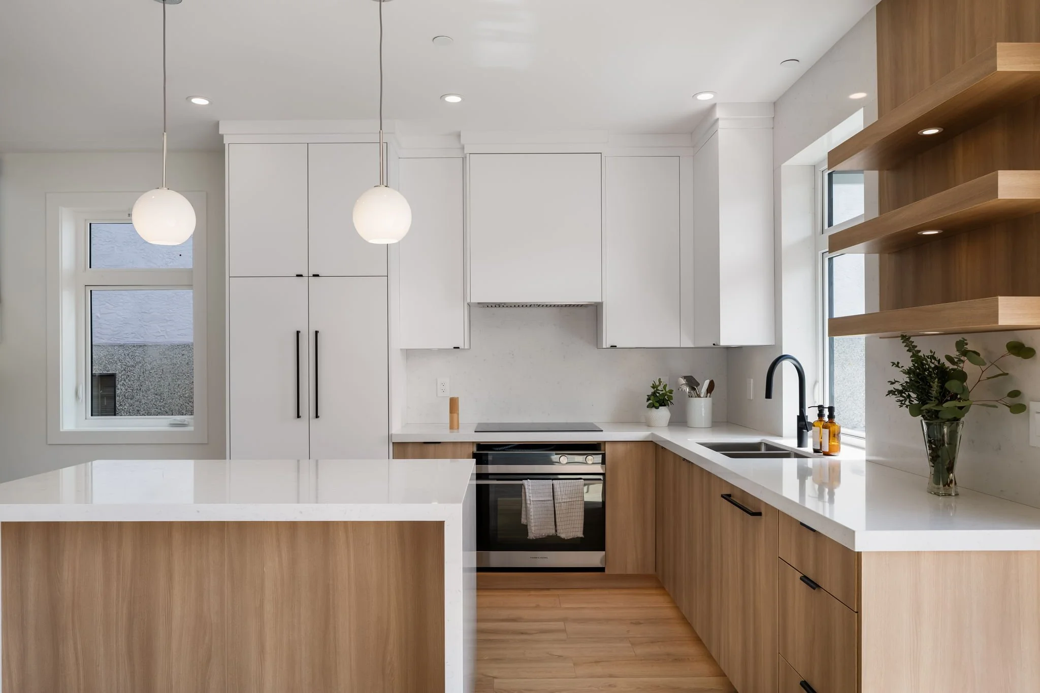 31-web-or-mls-1-620E28th_031.jpg