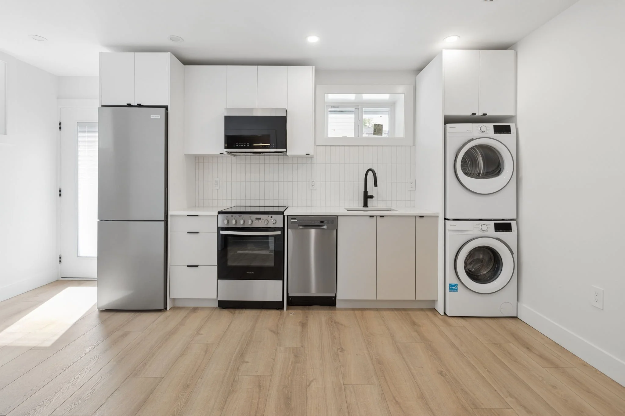 16-web-or-mls-1-620E28th_016.jpg