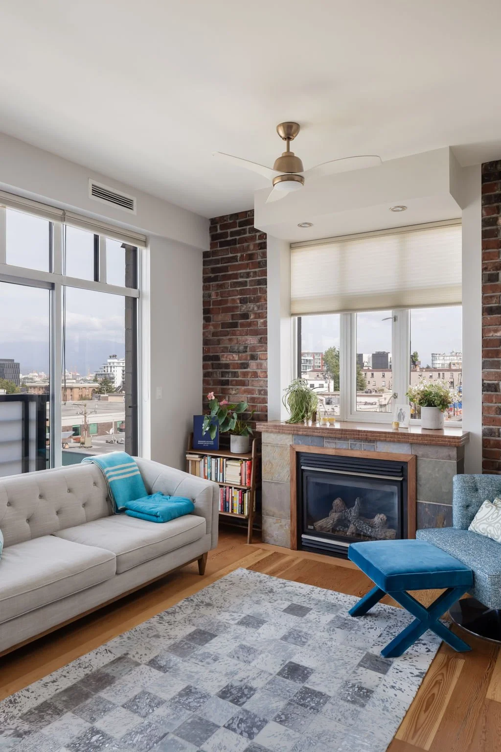 1-web-or-mls-2515Ontario-001.jpg