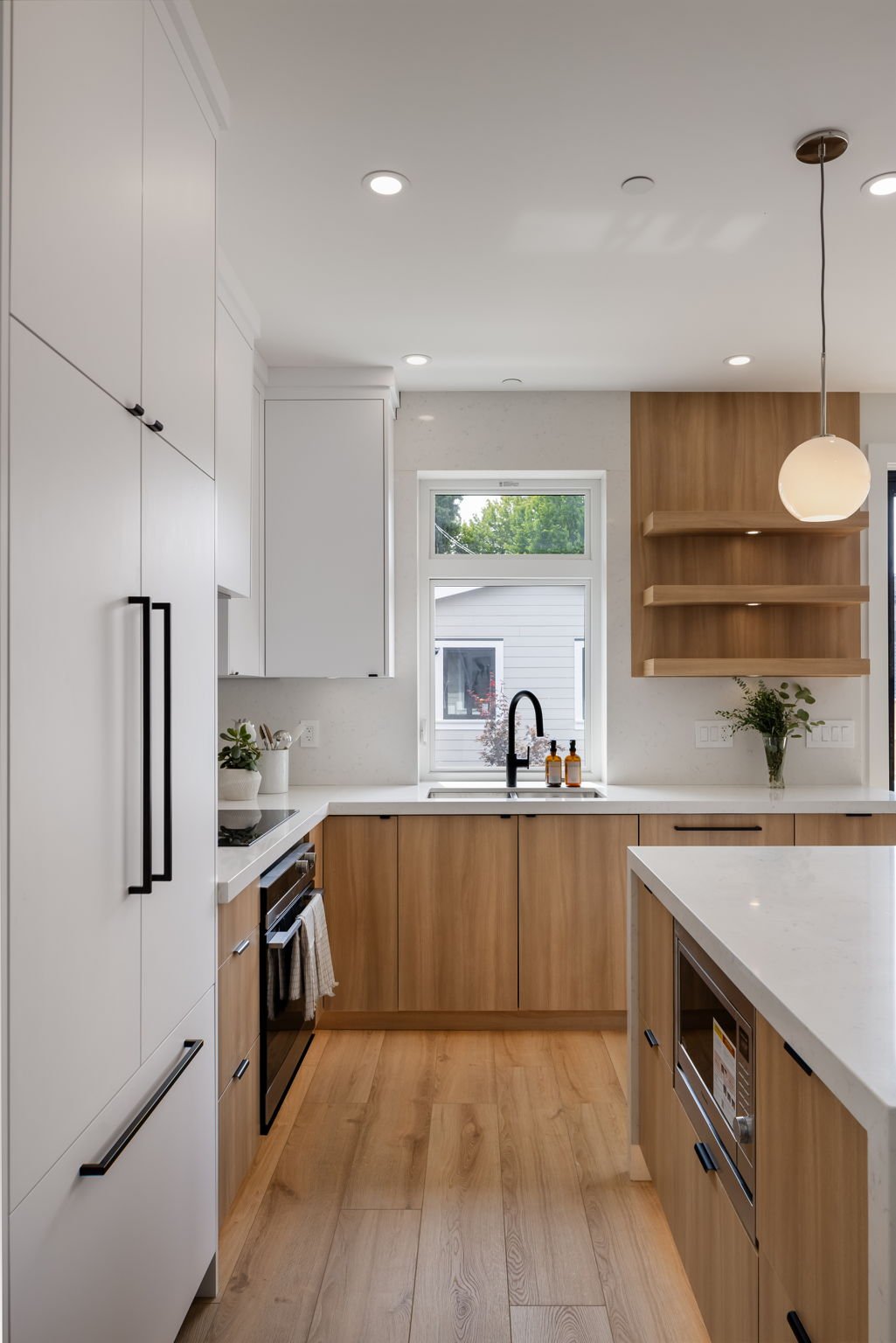 34-web-or-mls-1-620E28th_034.jpg