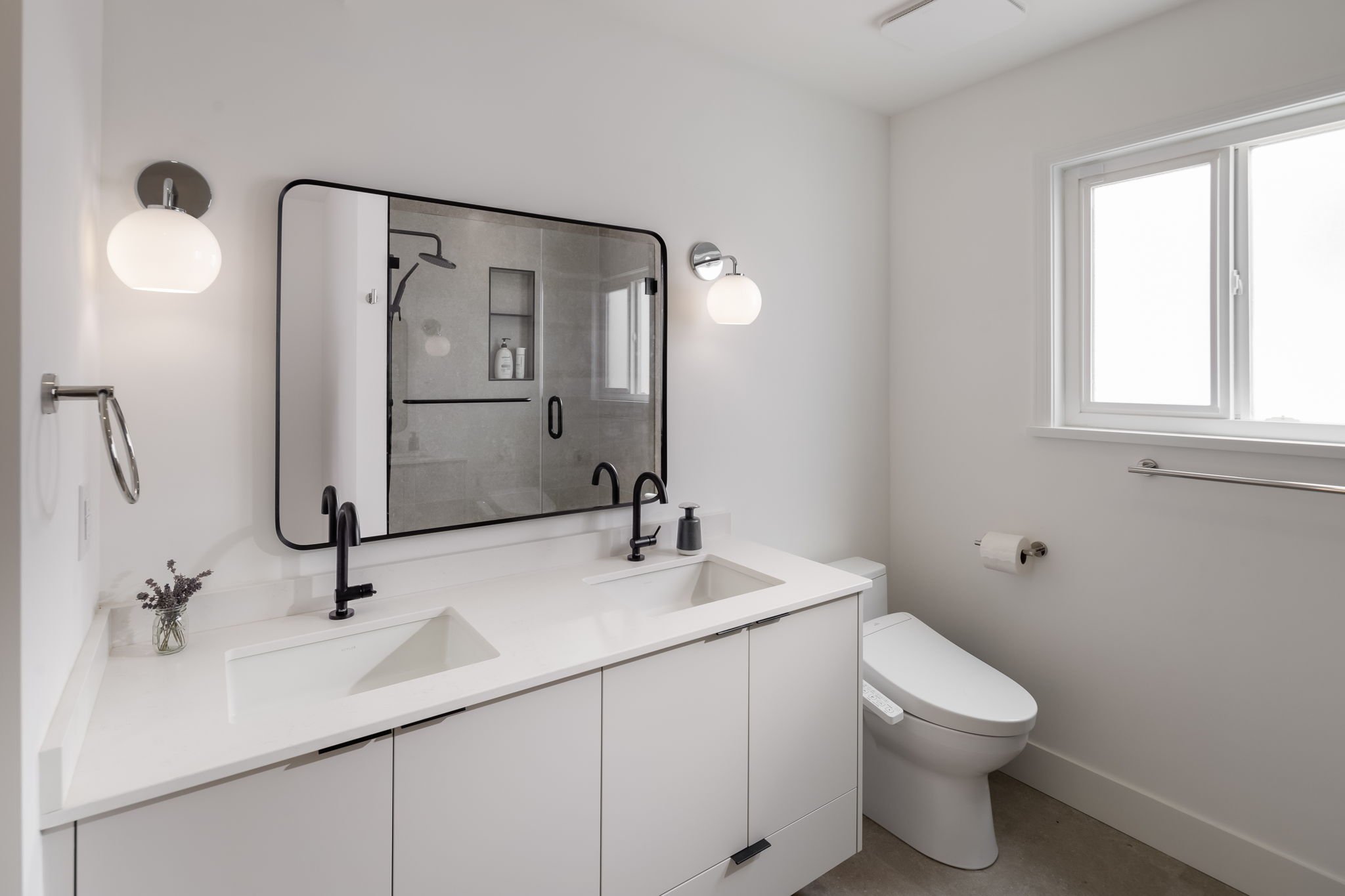 1-web-or-mls-105-N-Madison-1.jpg