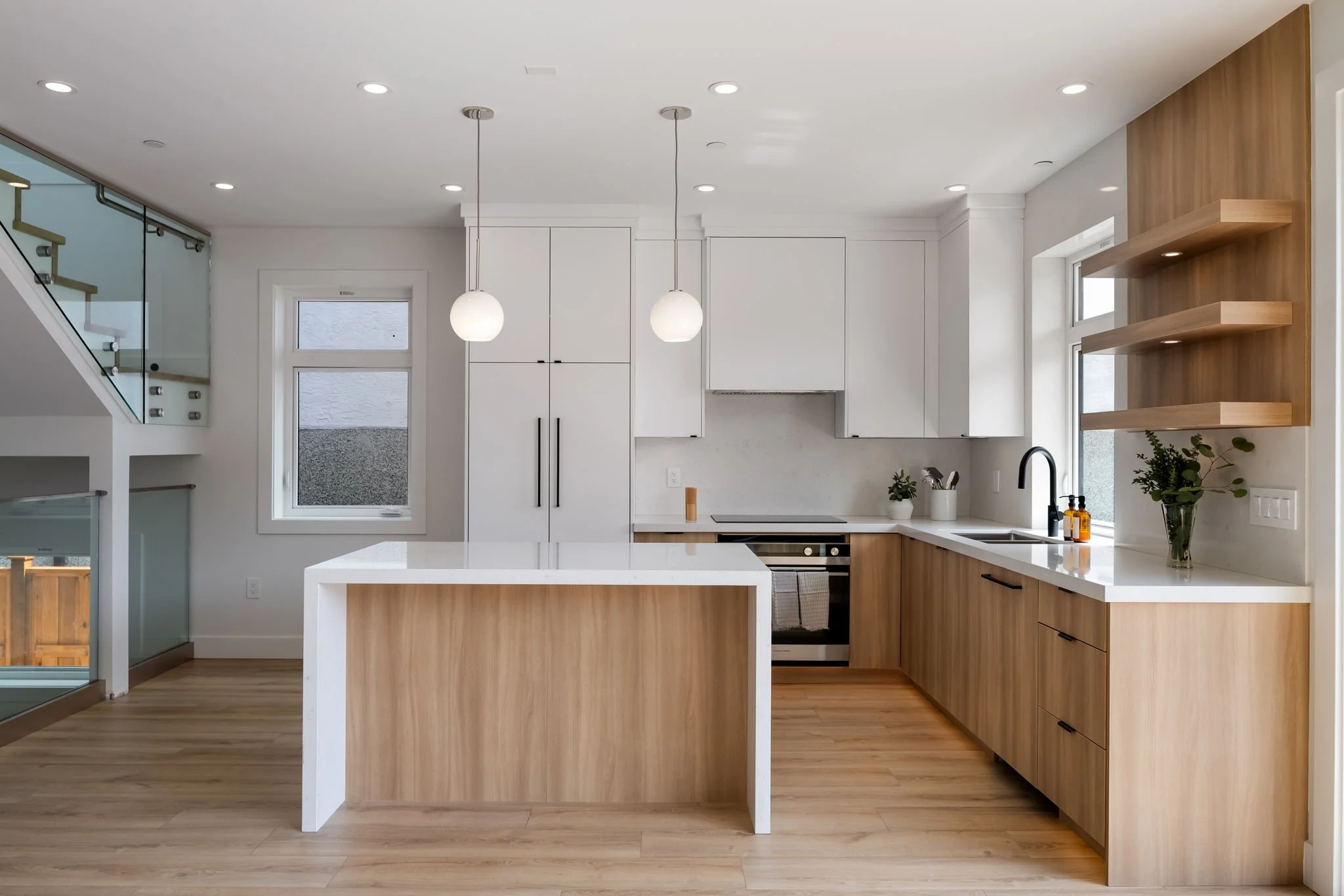 30-web-or-mls-1-620E28th_030.jpg