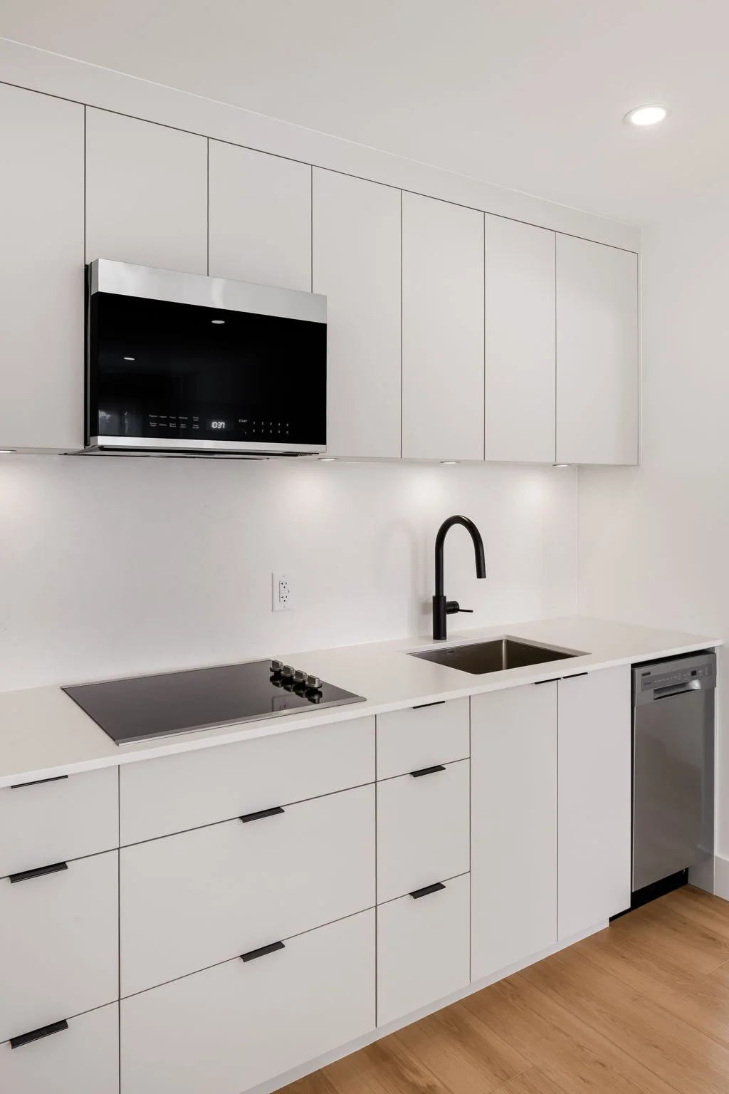 6-web-or-mls-105-N-Madison-6.jpg