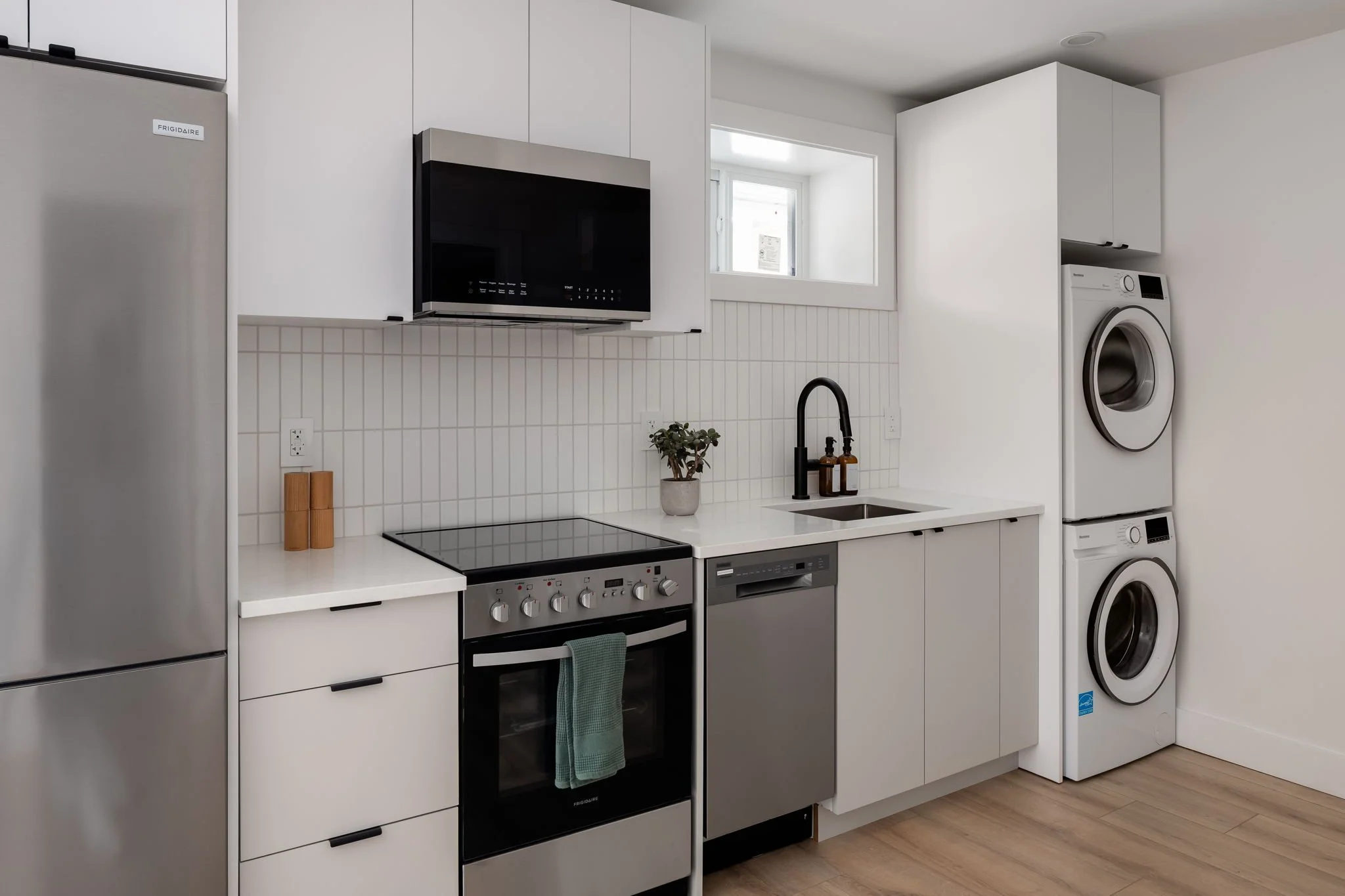 43-web-or-mls-1-620E28th_043.jpg