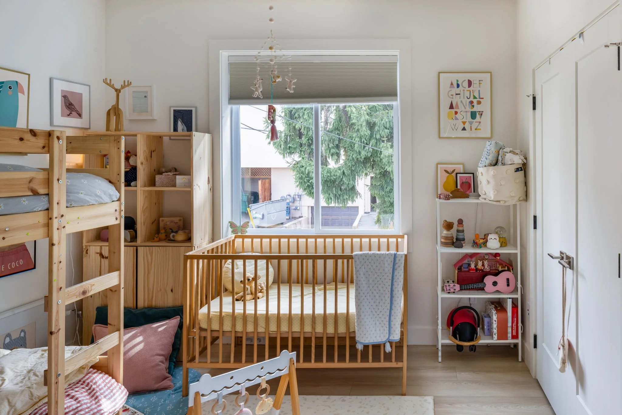 24-web-or-mls-3-637E24th_016.jpg