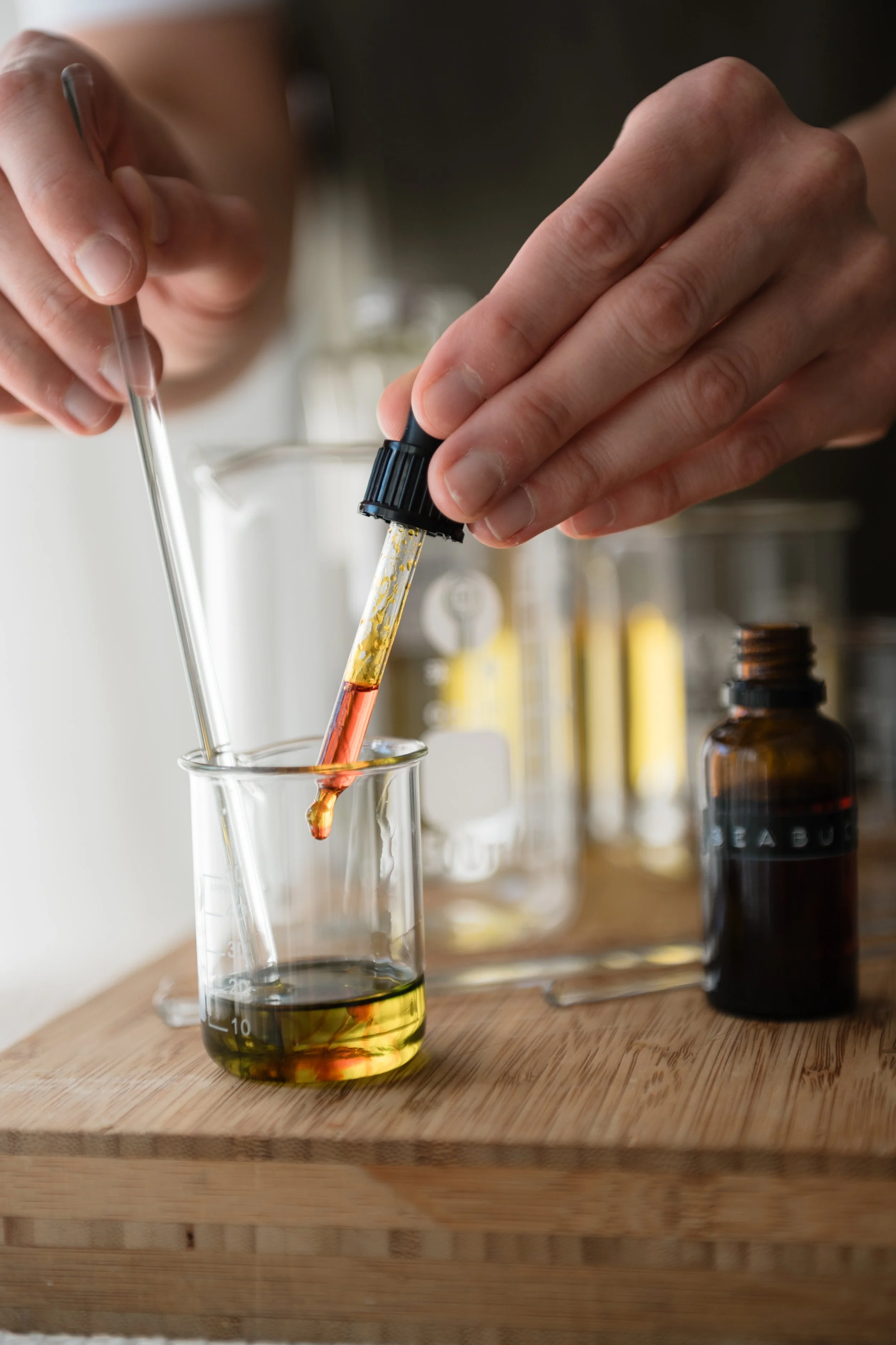 Wylde Hands51 oil blend beaker .jpg