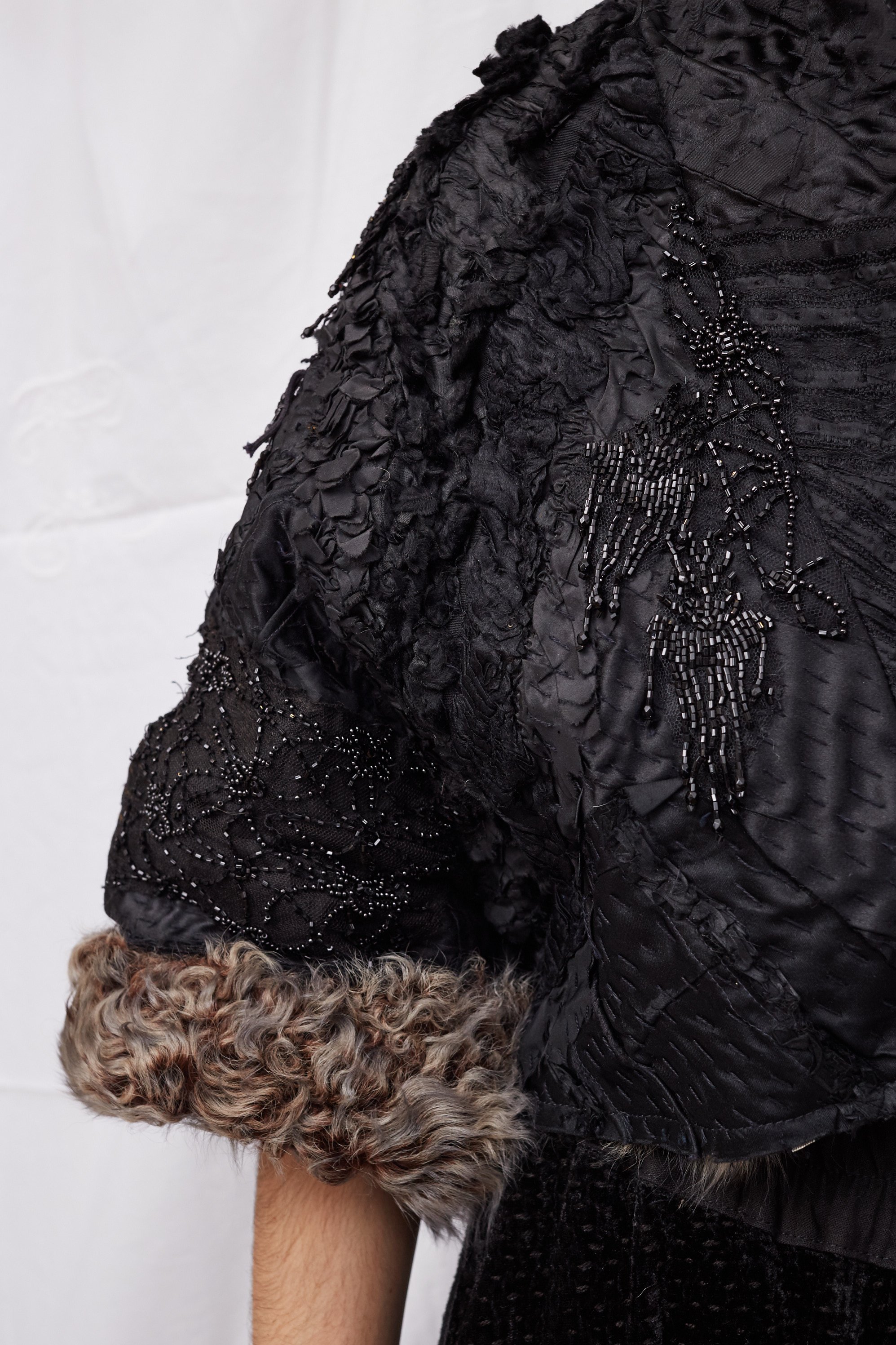 LAMIA VICTORIAN SHEARLING.jpg