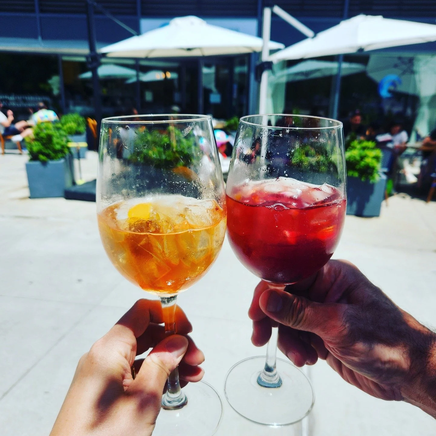 β¨4th of July weekend vibes are hereβ¨
We're open all holiday weekend!! Your neighborhood spot to unwind, connect, and soak up the start-of-summer magic. Whether you're craving an iced coffee, a crisp glass of wine, or a refreshing cocktail (hello, su