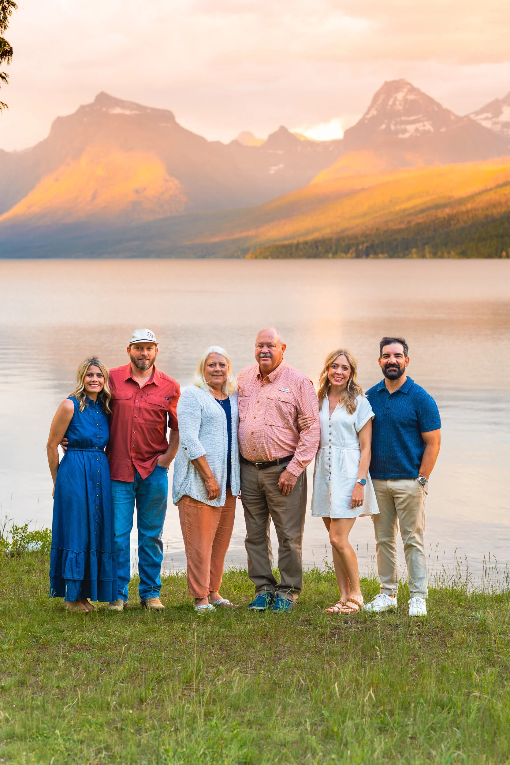 GlacierNationalParkFamilyPhotographer -9.jpg