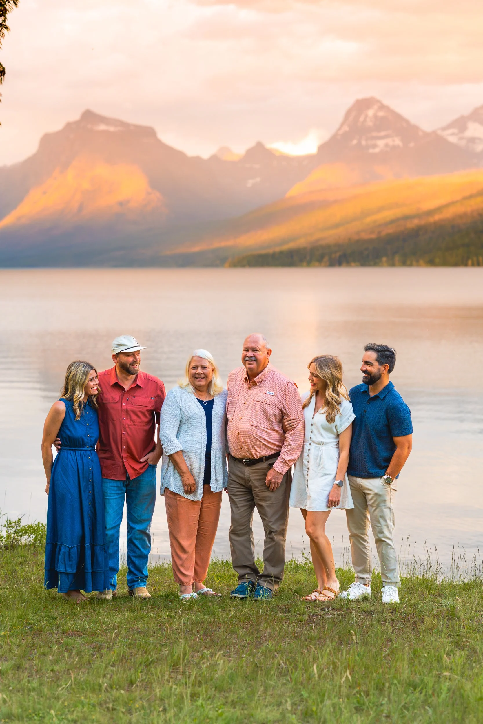 GlacierNationalParkFamilyPhotographer -10.jpg
