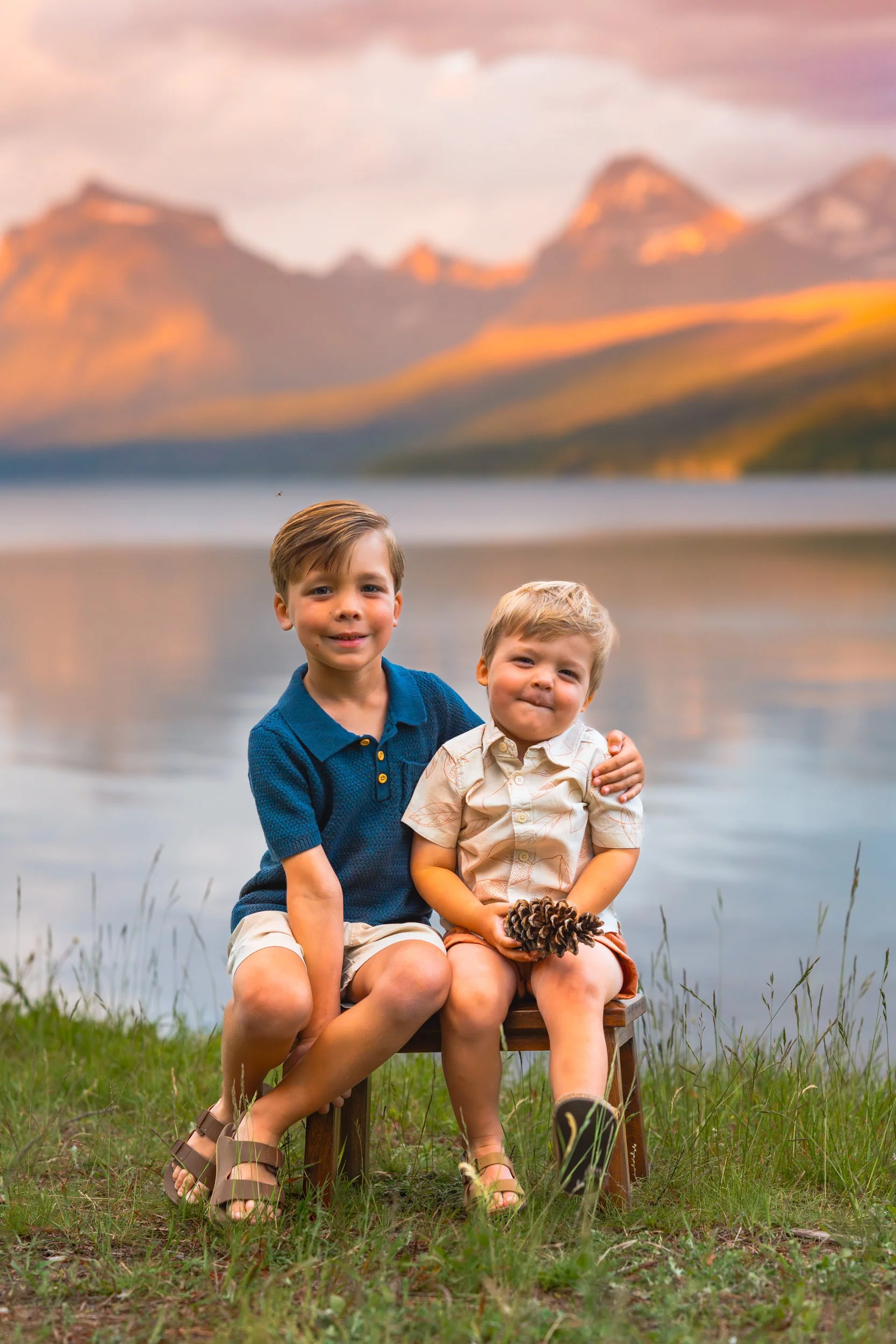 GlacierNationalParkFamilyPhotographer -15.jpg