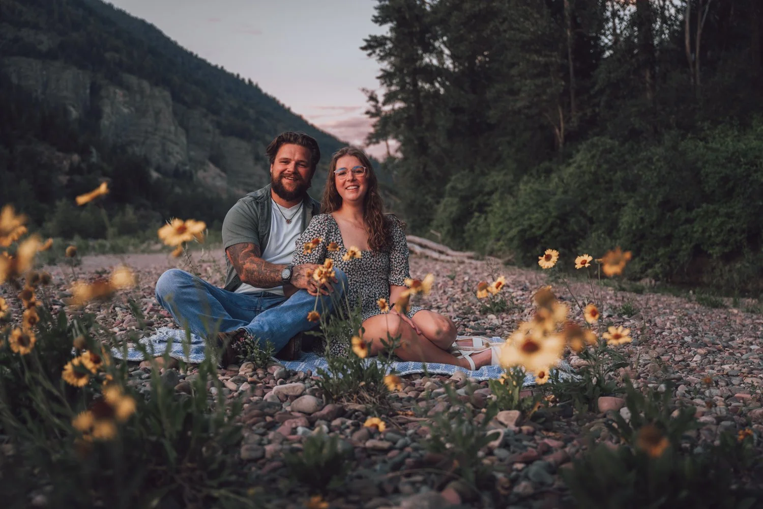 MontanaCouplesPhotographer-10.jpg