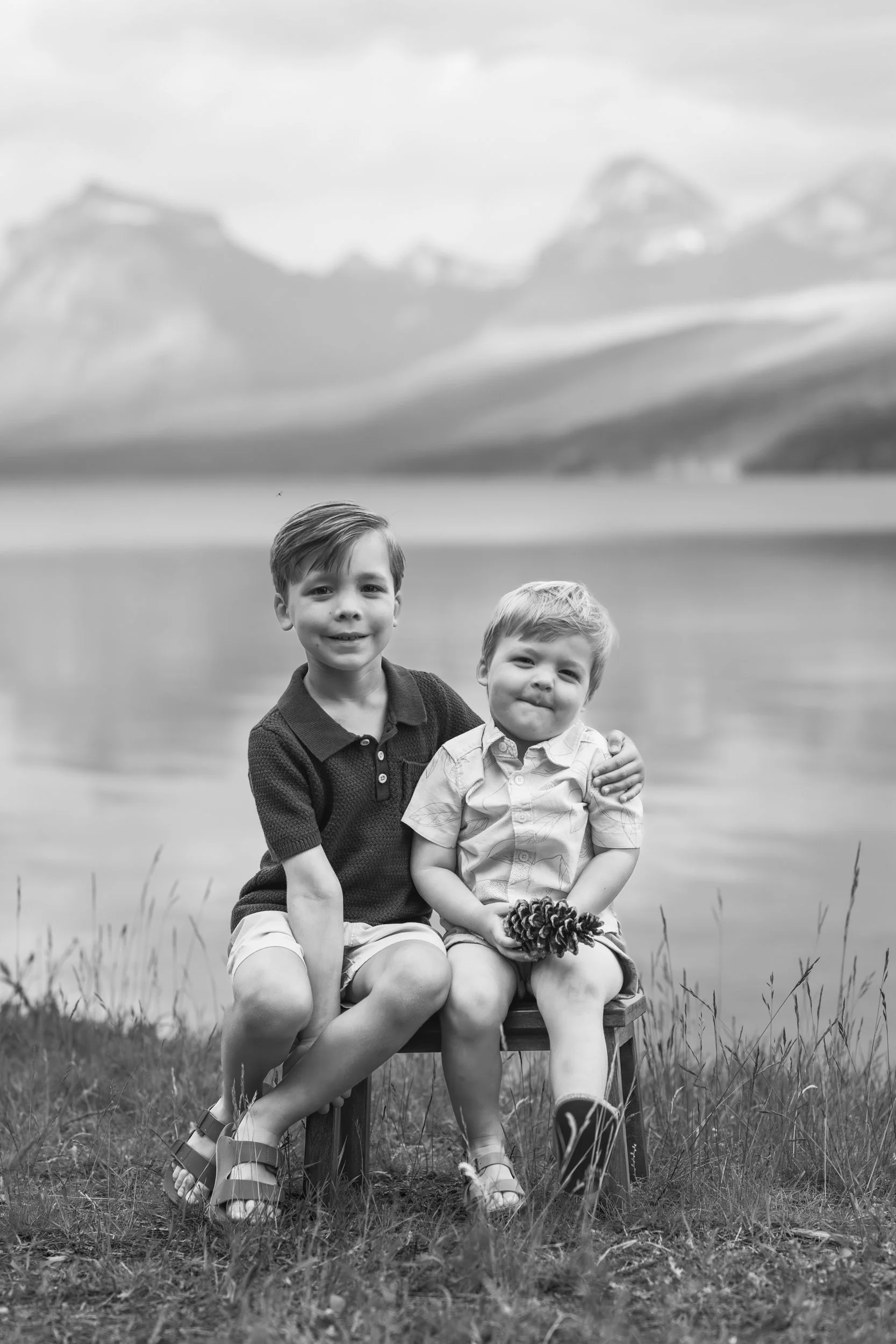 GlacierNationalParkFamilyPhotographer -16.jpg