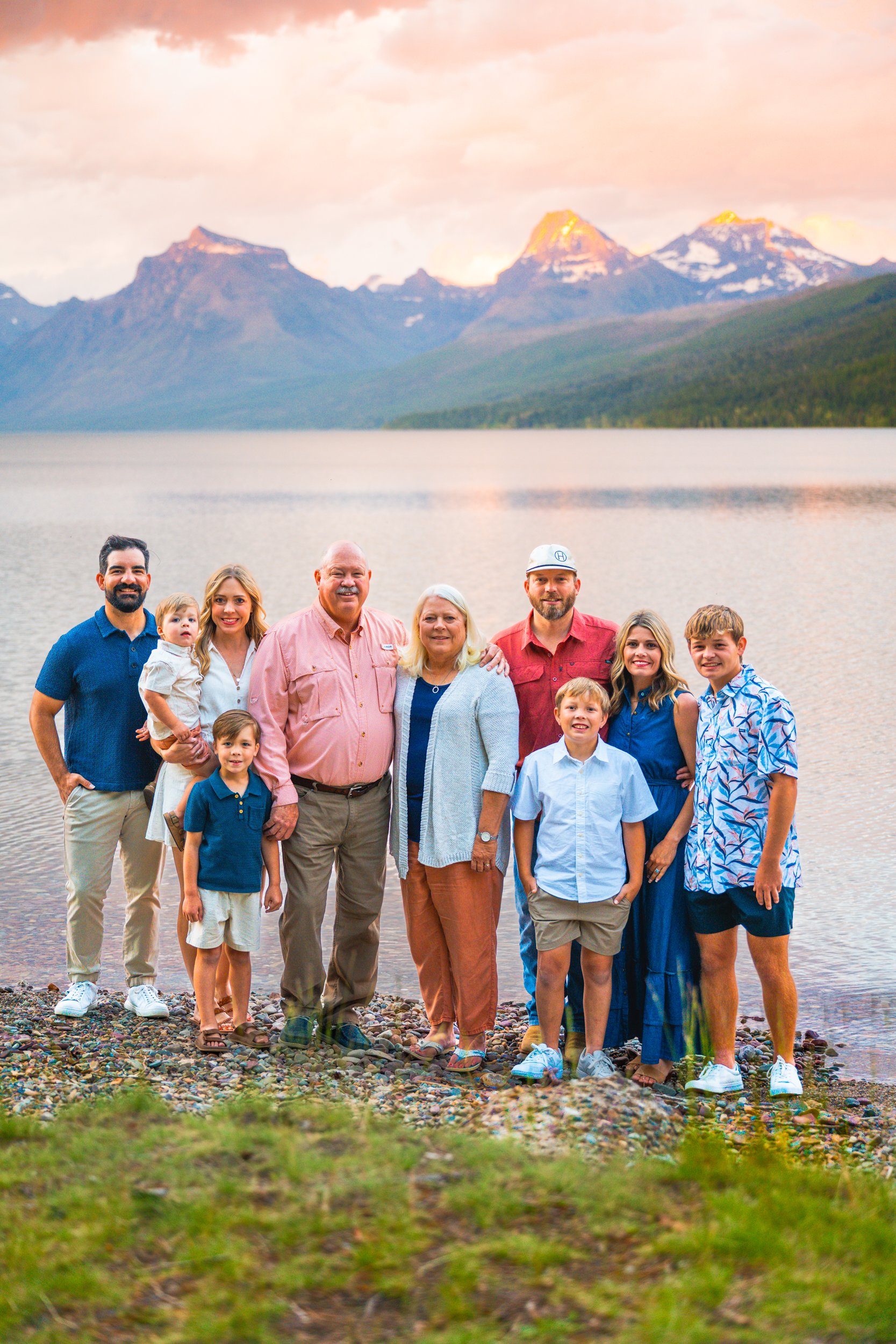 GlacierNationalParkFamilyPhotographer -48.jpg