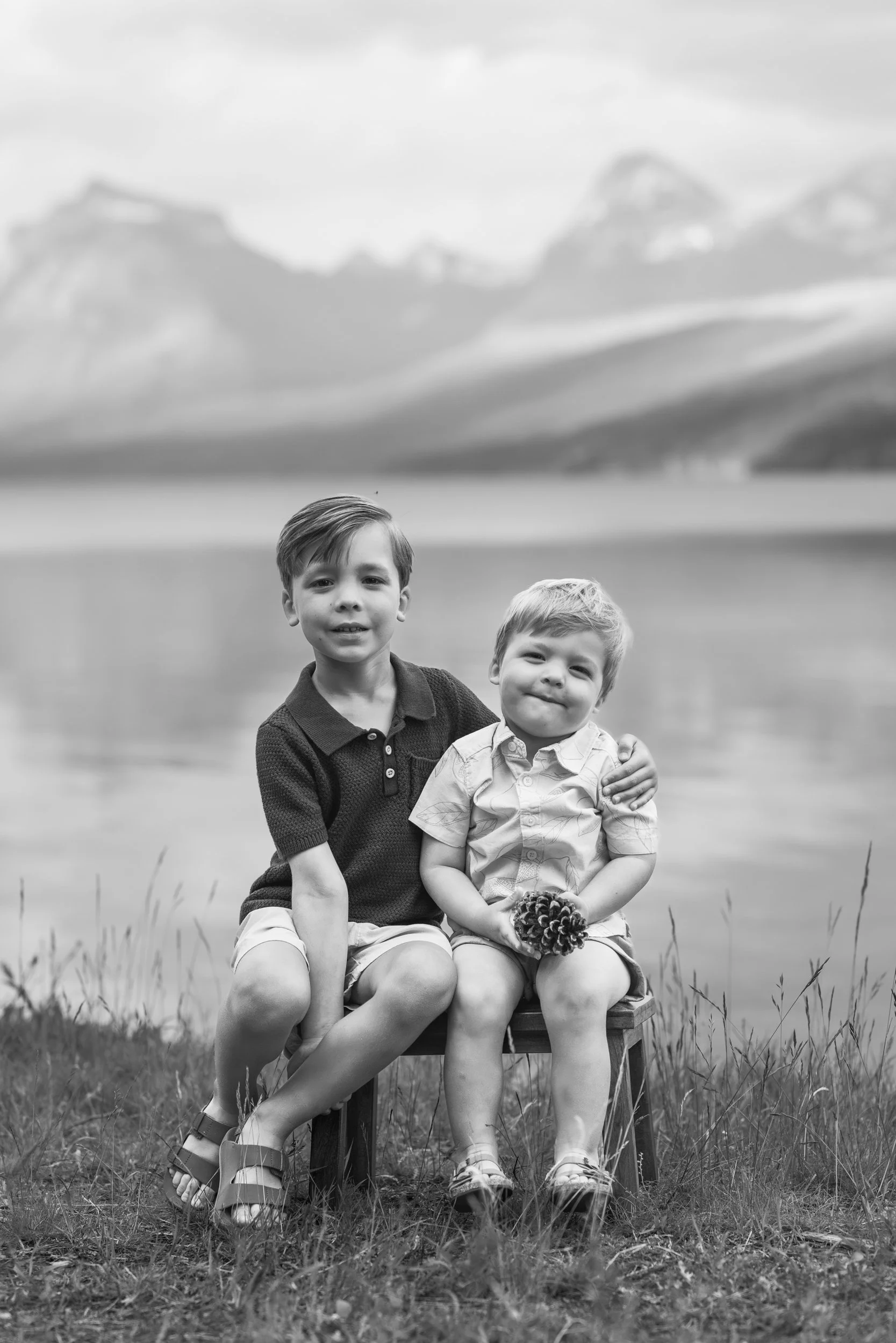 GlacierNationalParkFamilyPhotographer -14.jpg