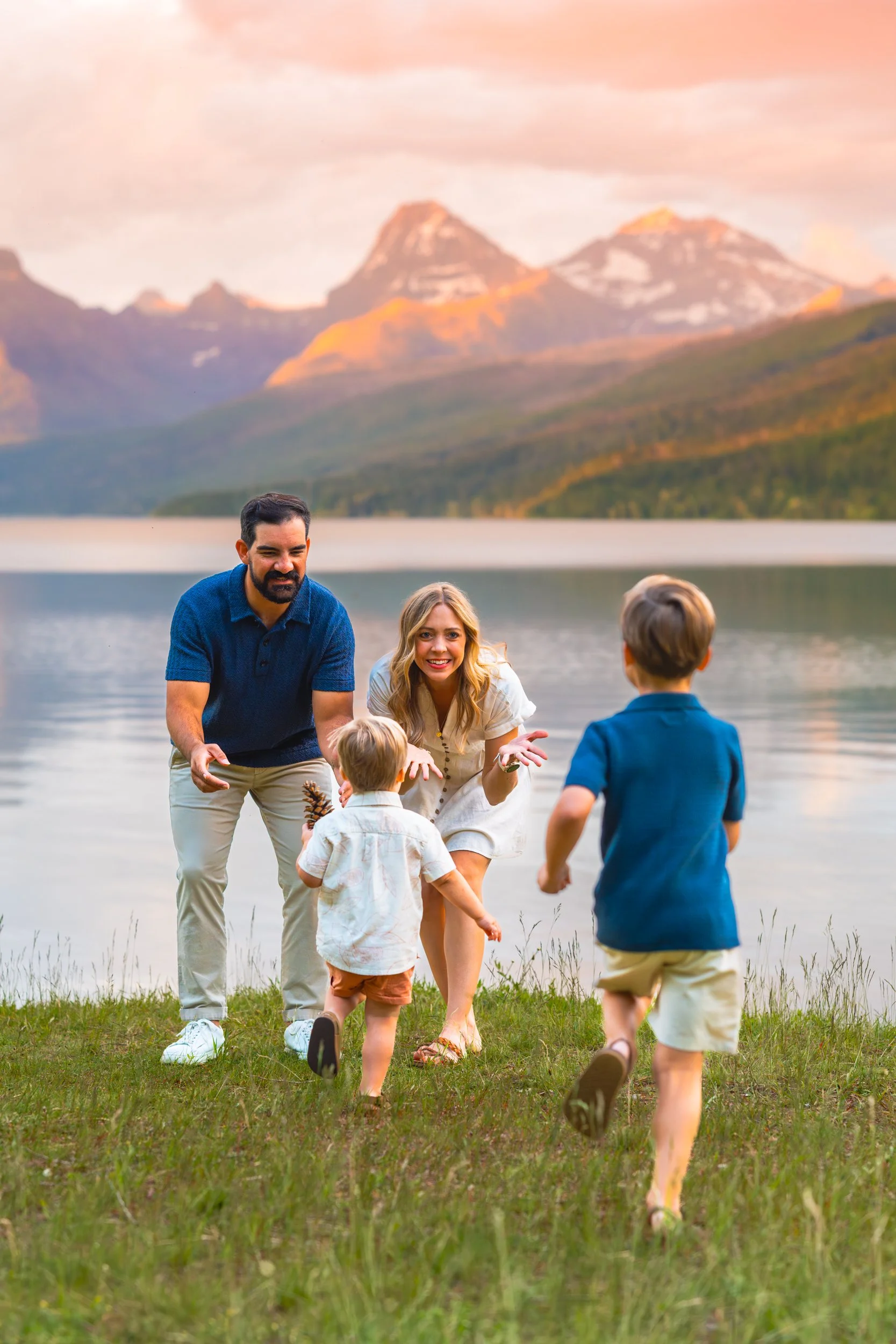 GlacierNationalParkFamilyPhotographer -27.jpg