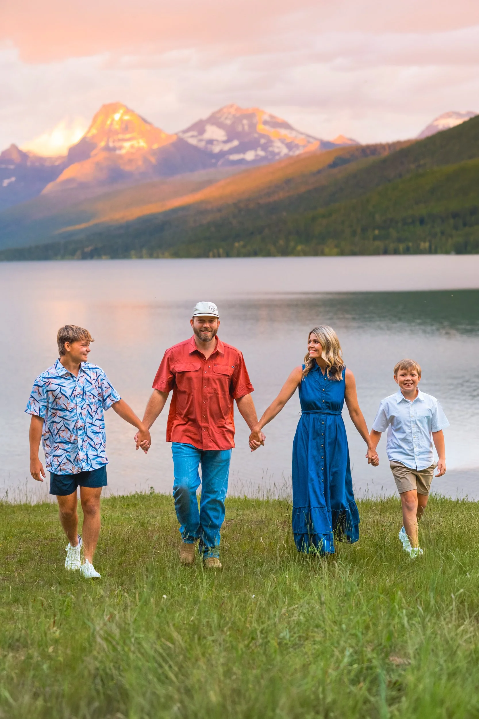 GlacierNationalParkFamilyPhotographer -39.jpg