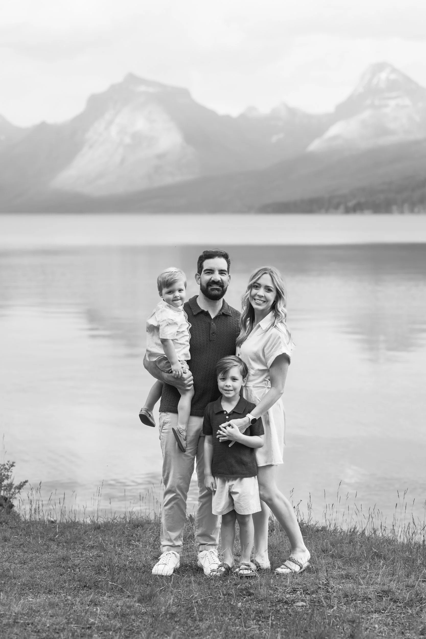 GlacierNationalParkFamilyPhotographer -26.jpg