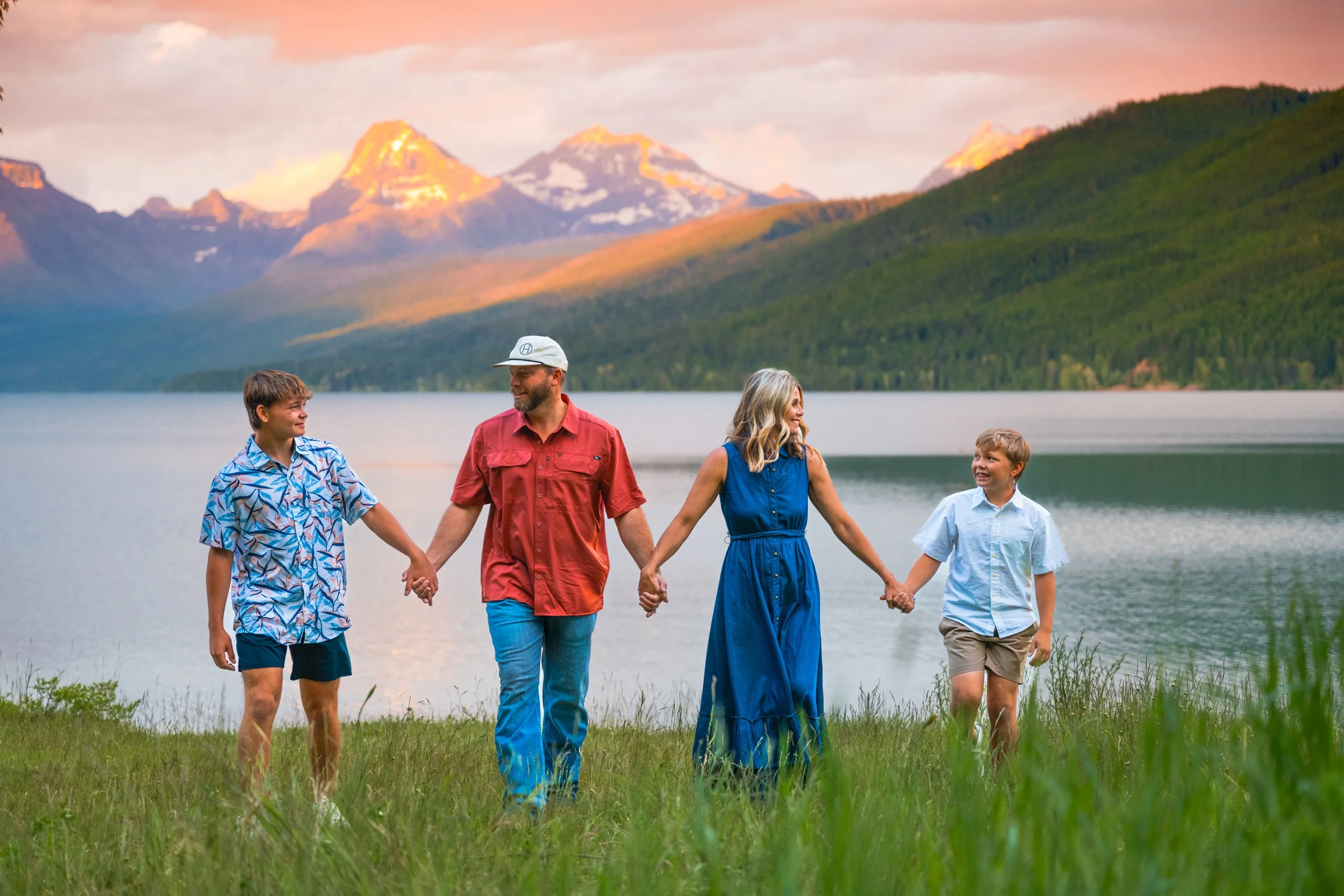 GlacierNationalParkFamilyPhotographer -40.jpg