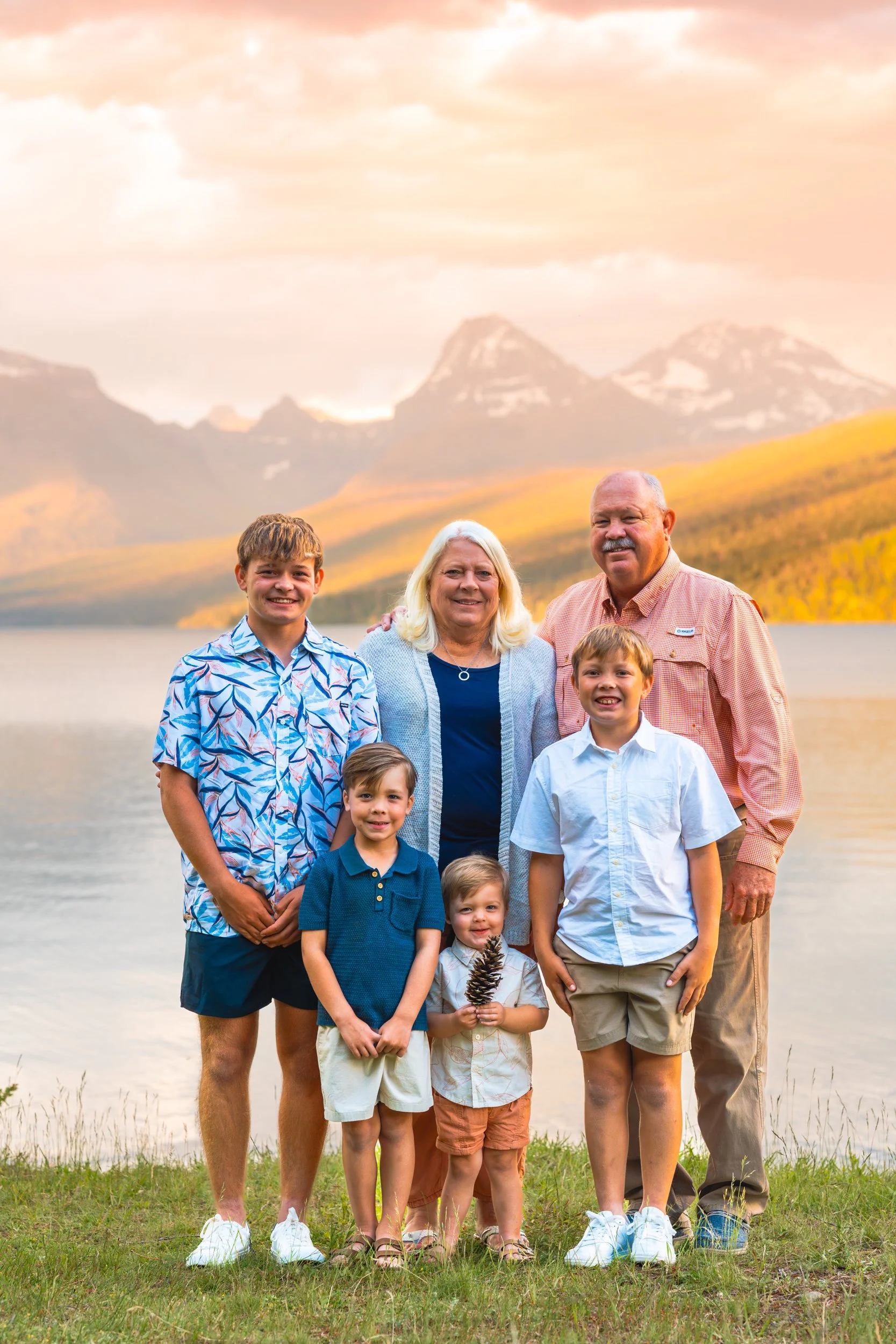 GlacierNationalParkFamilyPhotographer -7.jpg