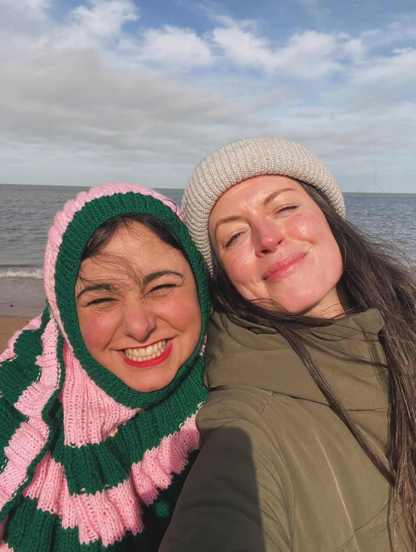 A snap of life, work &amp; love lately.

Sending 🧡 to anyone that needs it today&hellip;inviting you to bring your face up to the nearest patch of sun and sip into two breaths, hold then let go softly and slowly through the mouth. 

Pics 1-4: @brigi