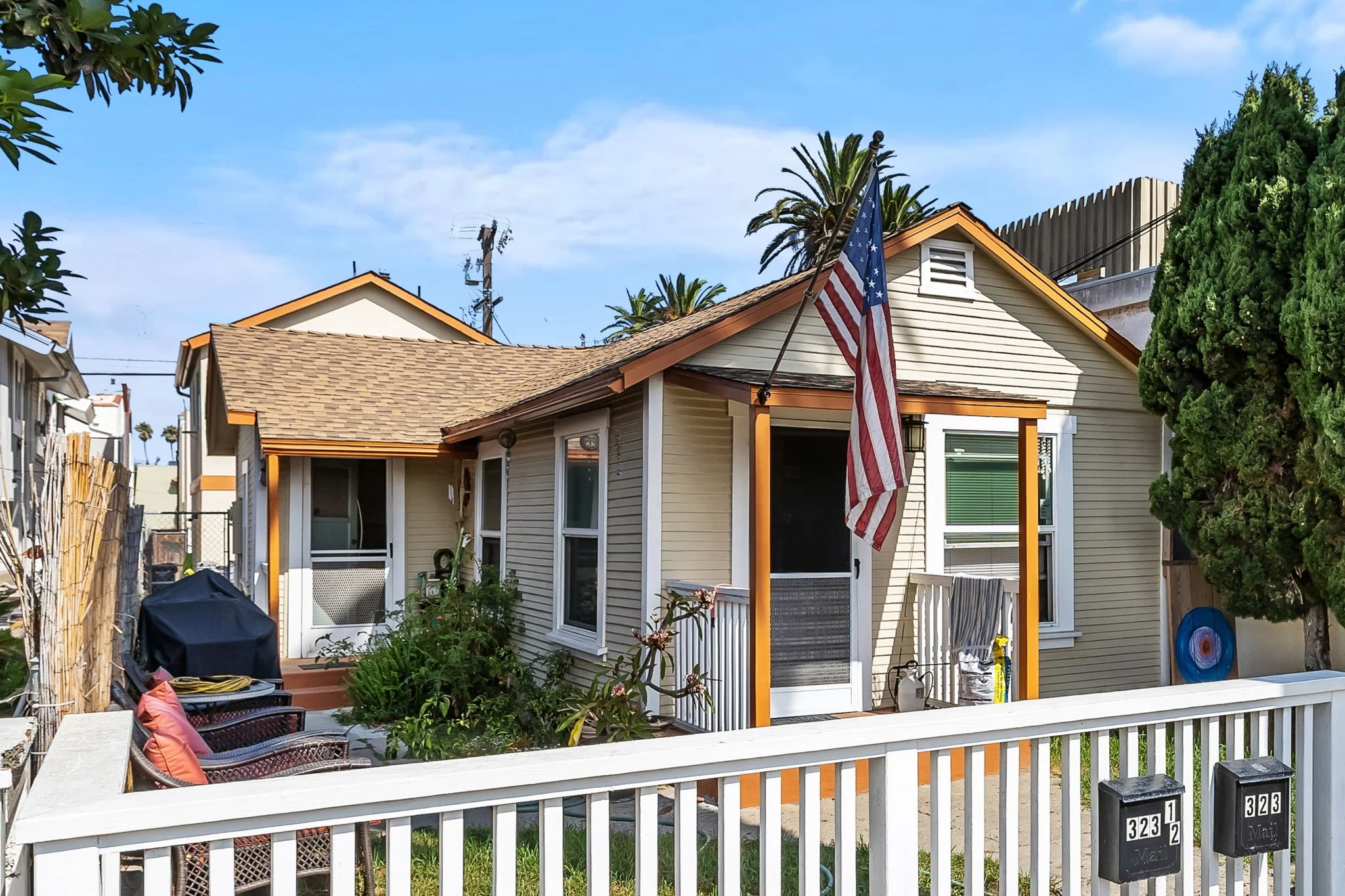 35-web-or-mls-323 11th St 35.jpg