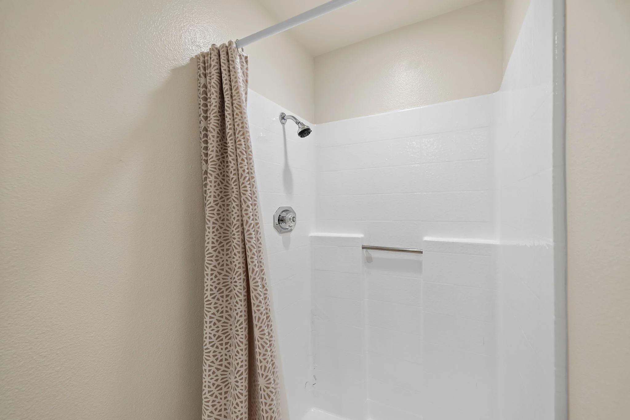 33-web-or-mls-27191 Ryan 33.jpg