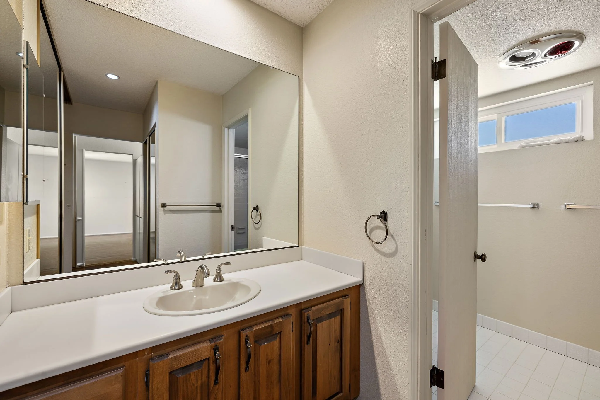 34-web-or-mls-255 W Marquita 34.jpg