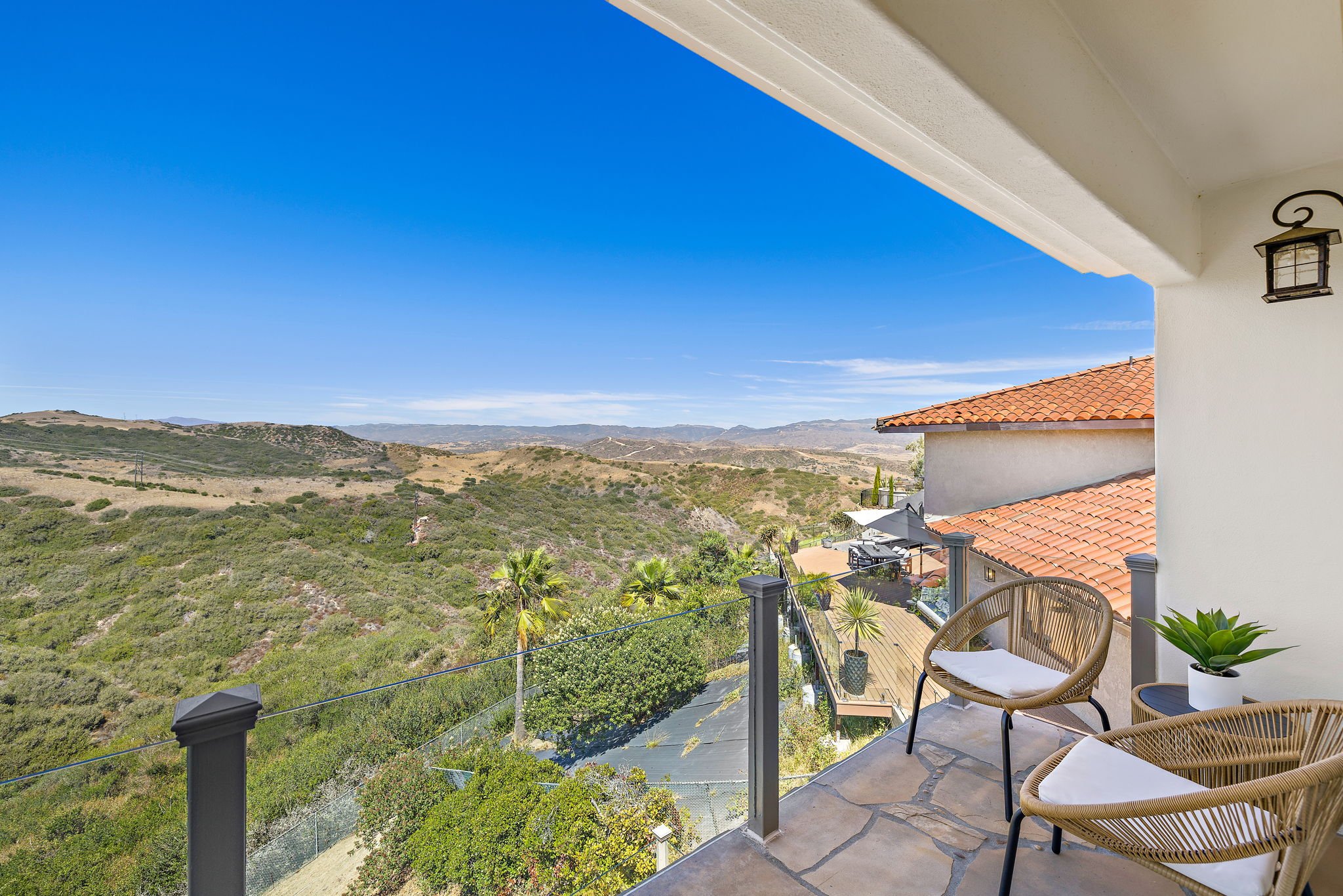 55-web-or-mls-870 Avenida Acapulco 55.jpg