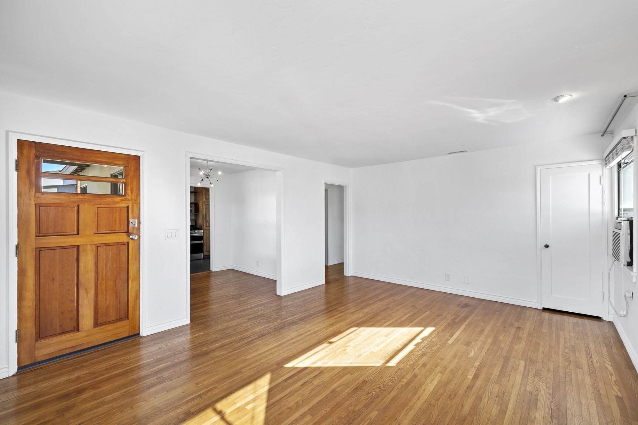 8-web-or-mls-120 Avenida Santa Inez 8.JPG