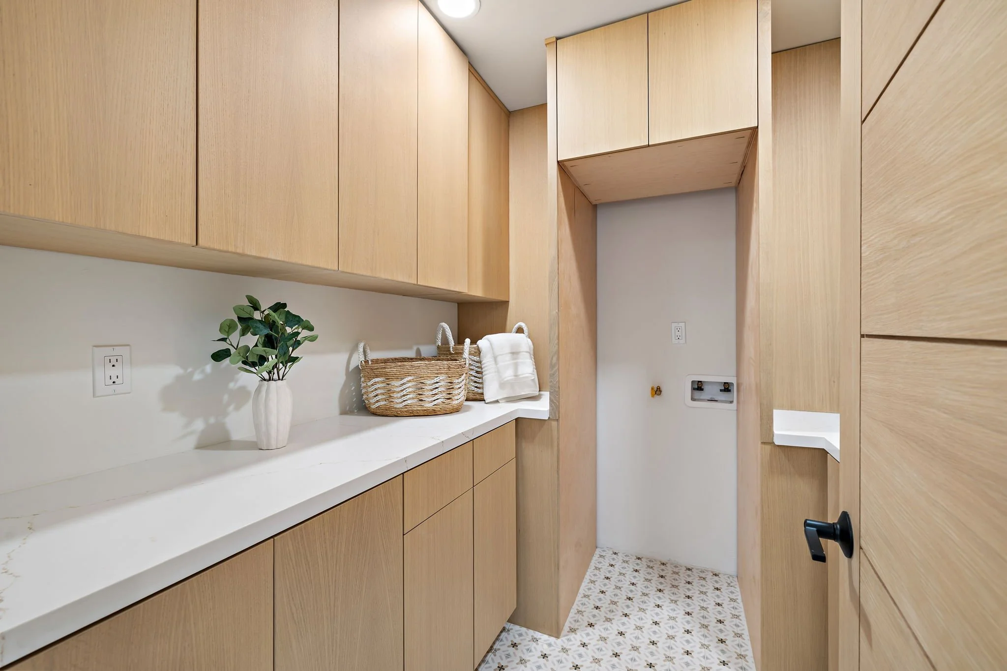 54-web-or-mls-820 Calle Mendoza 54.jpg